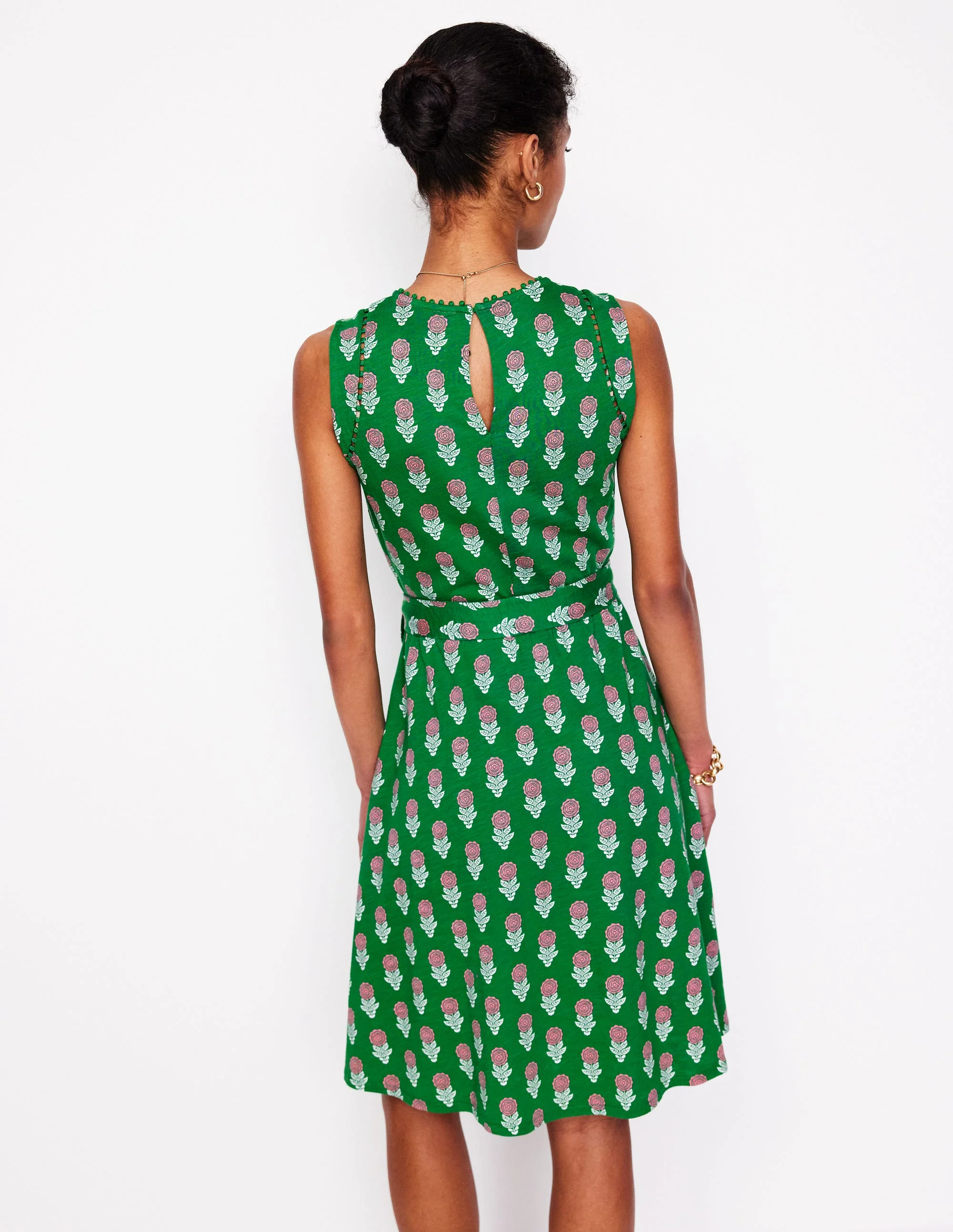 Mila Kurzes Jerseykleid mit Besatz-Smaragdgrün, Dahlienzweig - Image 3