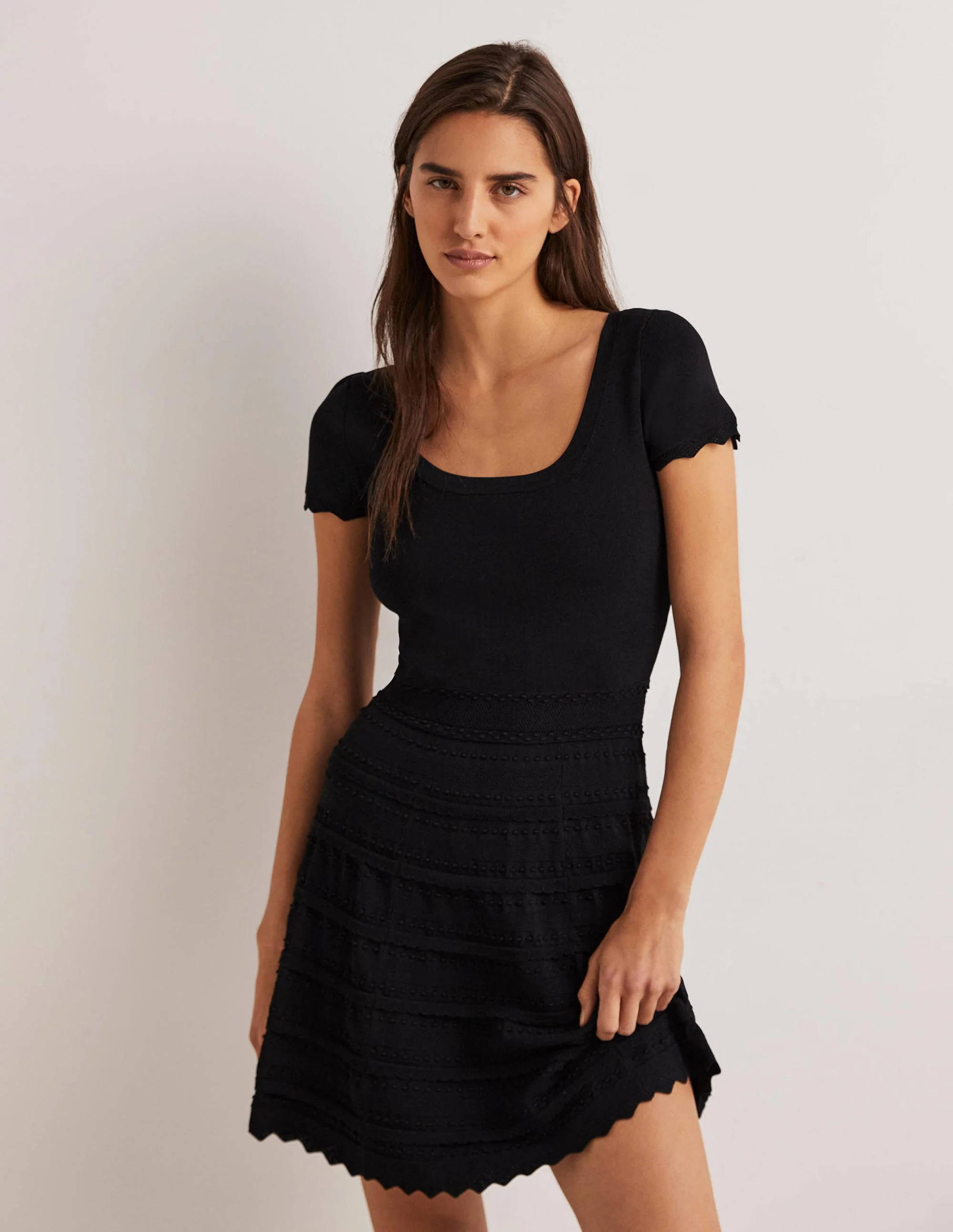 Mini-Strickkleid mit Detail-Schwarz