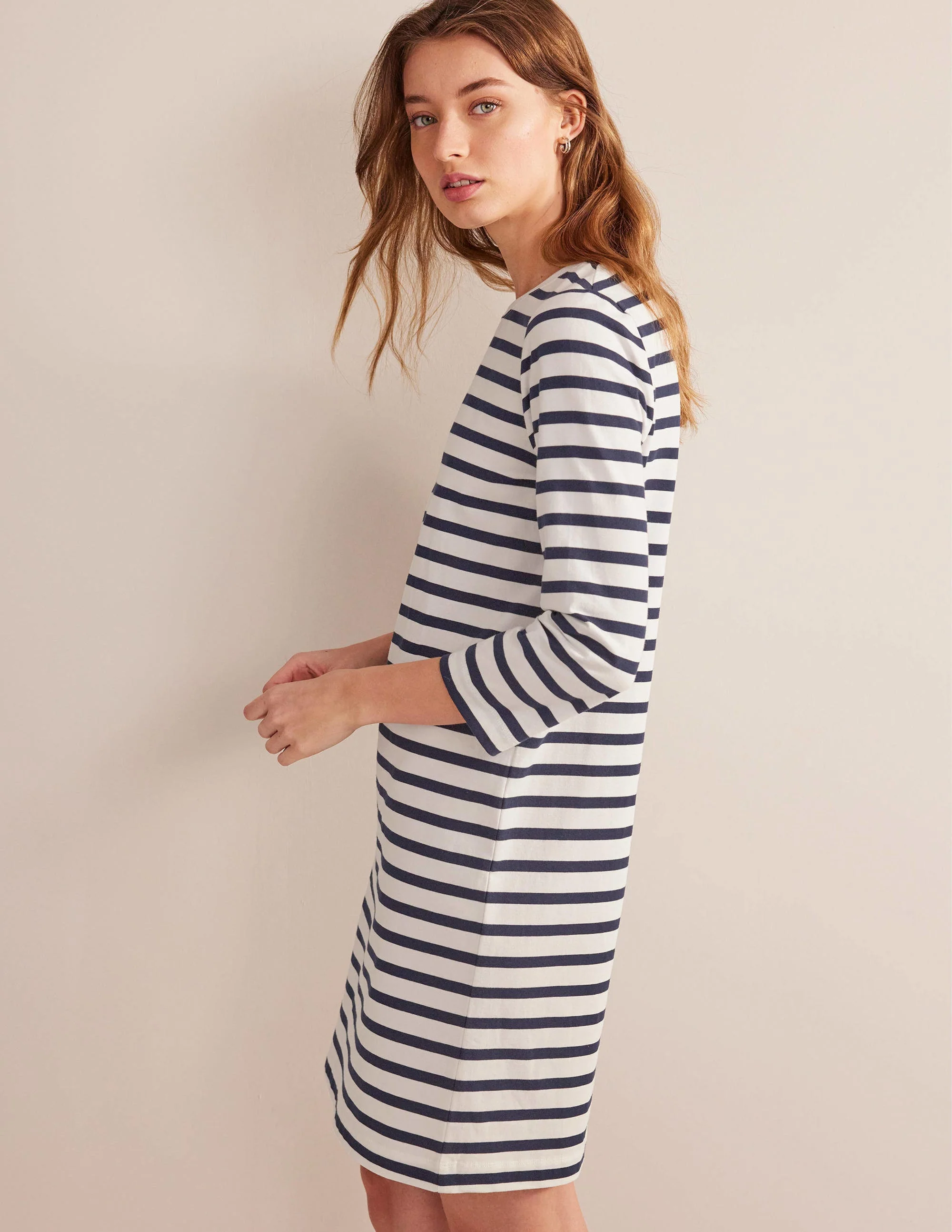 Mini-T-Shirt-Kleid aus Jersey-Naturweiß/Marineblau, Gestreift - Image 4