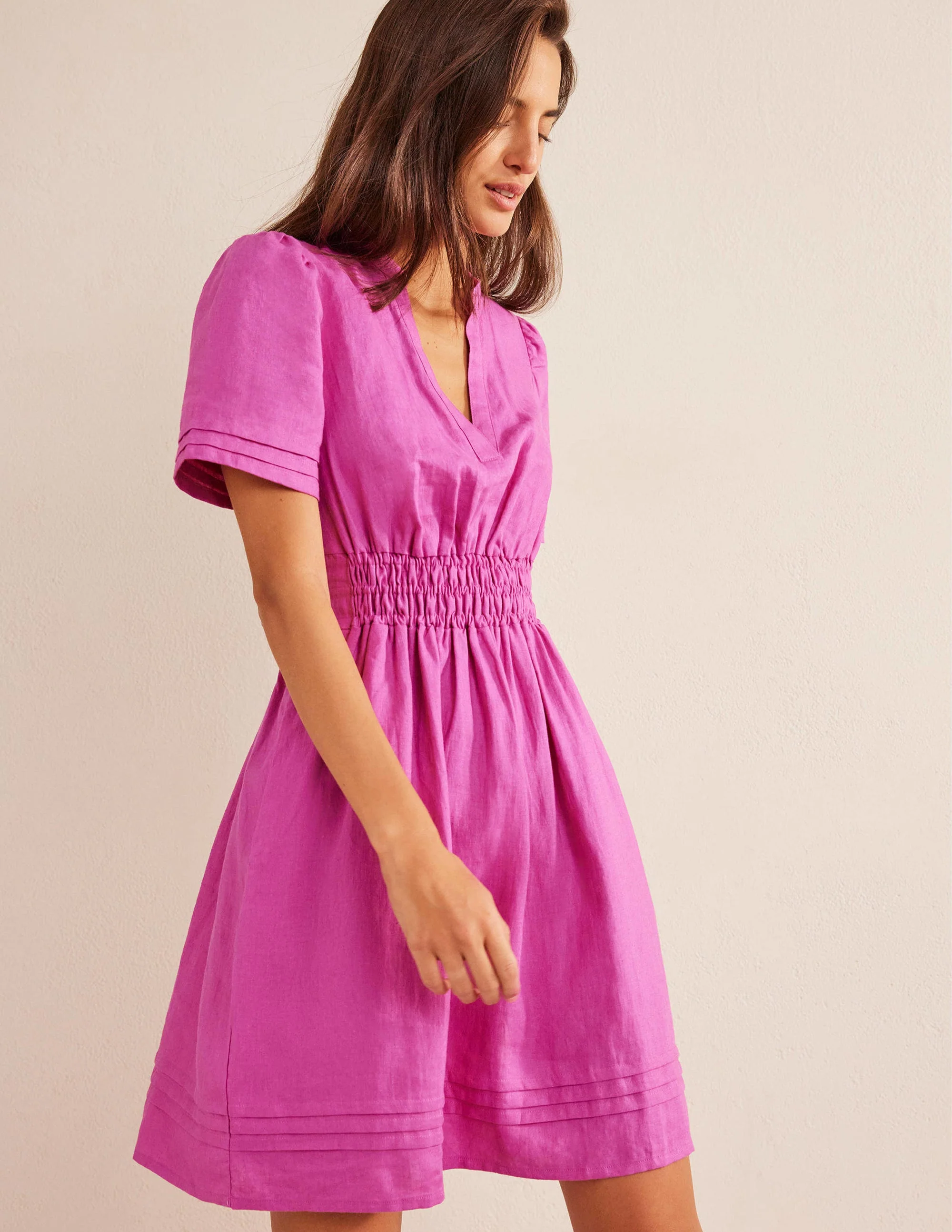 Minikleid mit Biesenfalten-Magenta - Image 4
