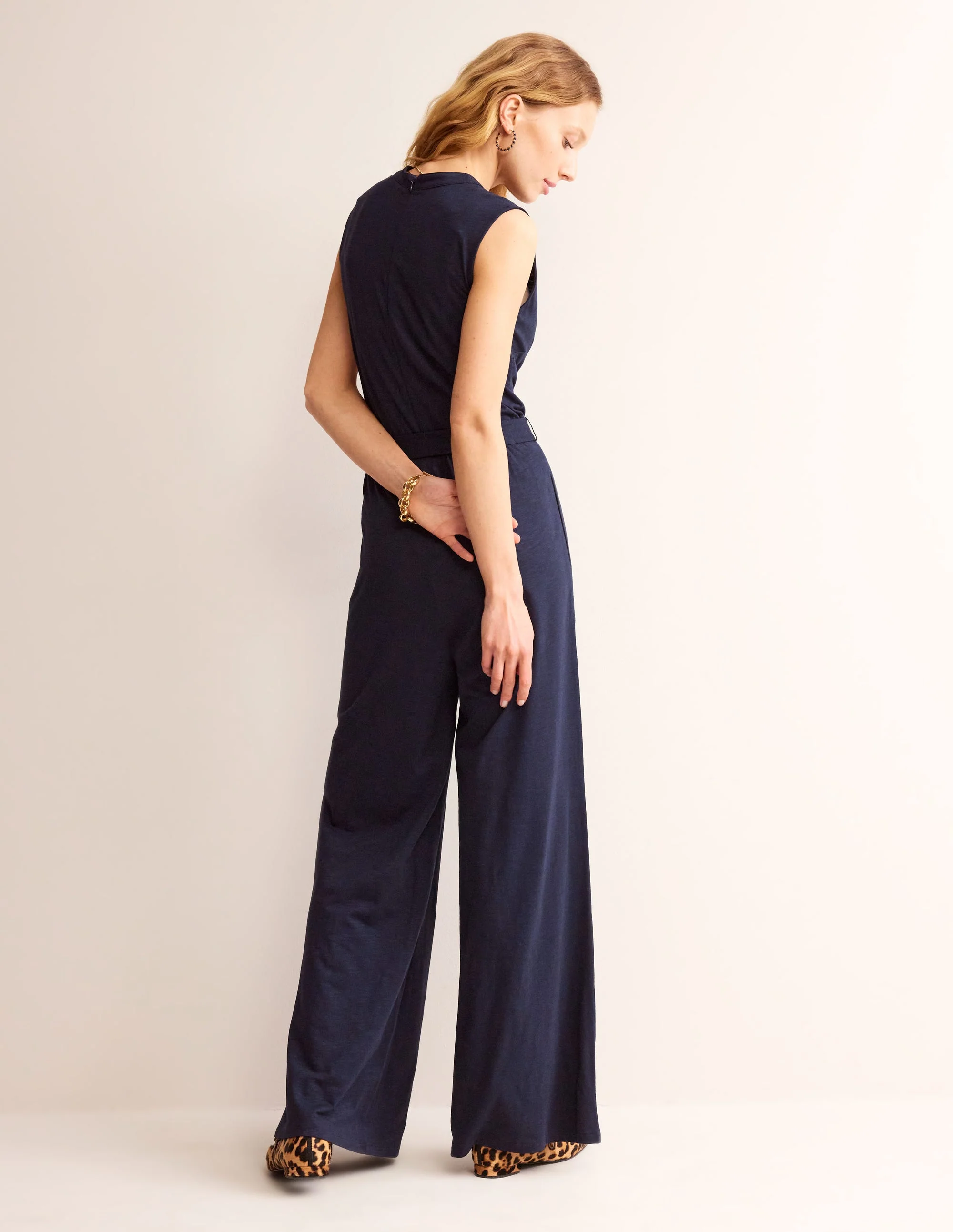 Naomi Jersey-Jumpsuit mit gekerbtem Ausschnitt-Marineblau - Image 3
