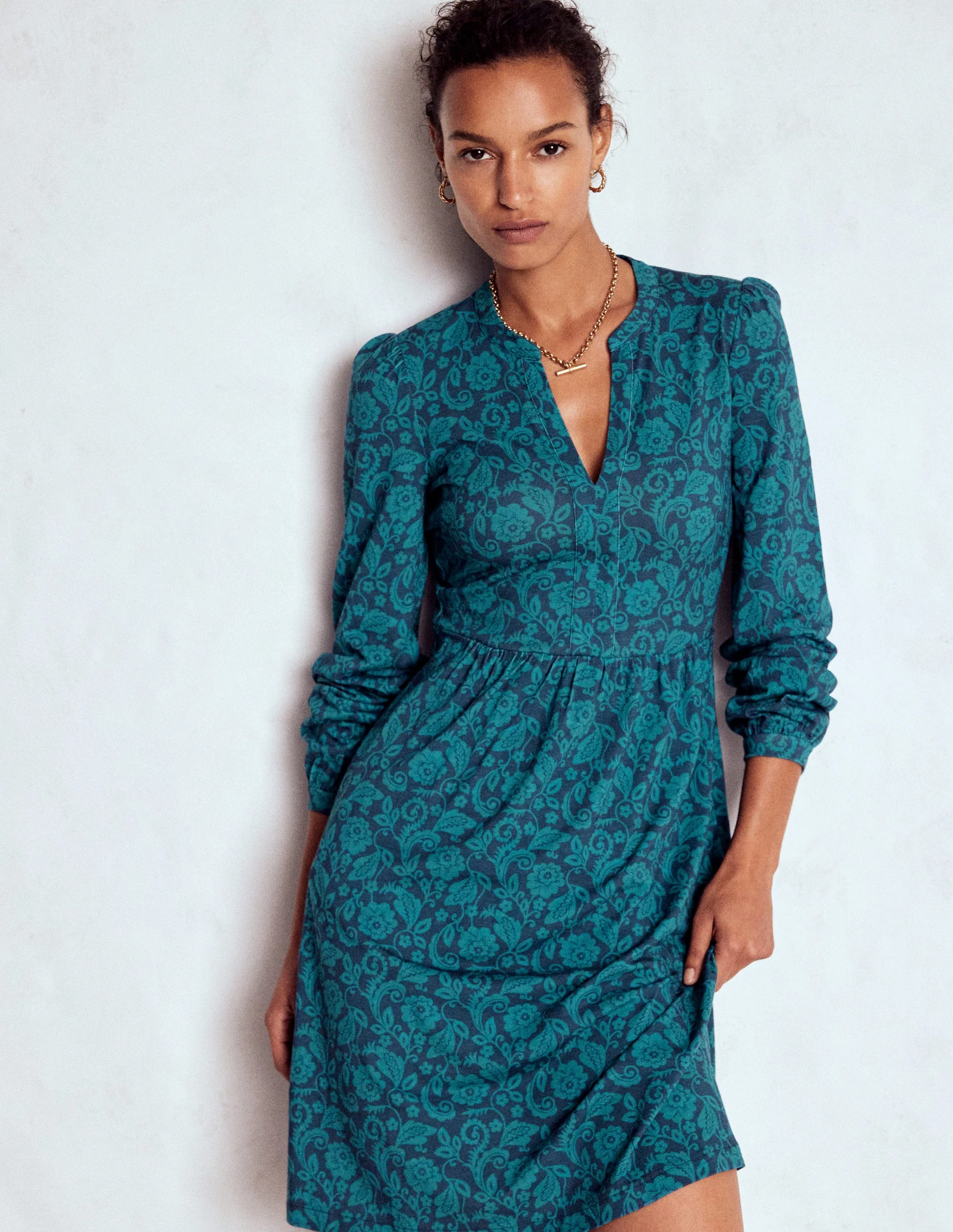 Naomi Lockeres Jerseykleid-Mitternachtsblau, Blumenornament - Image 4