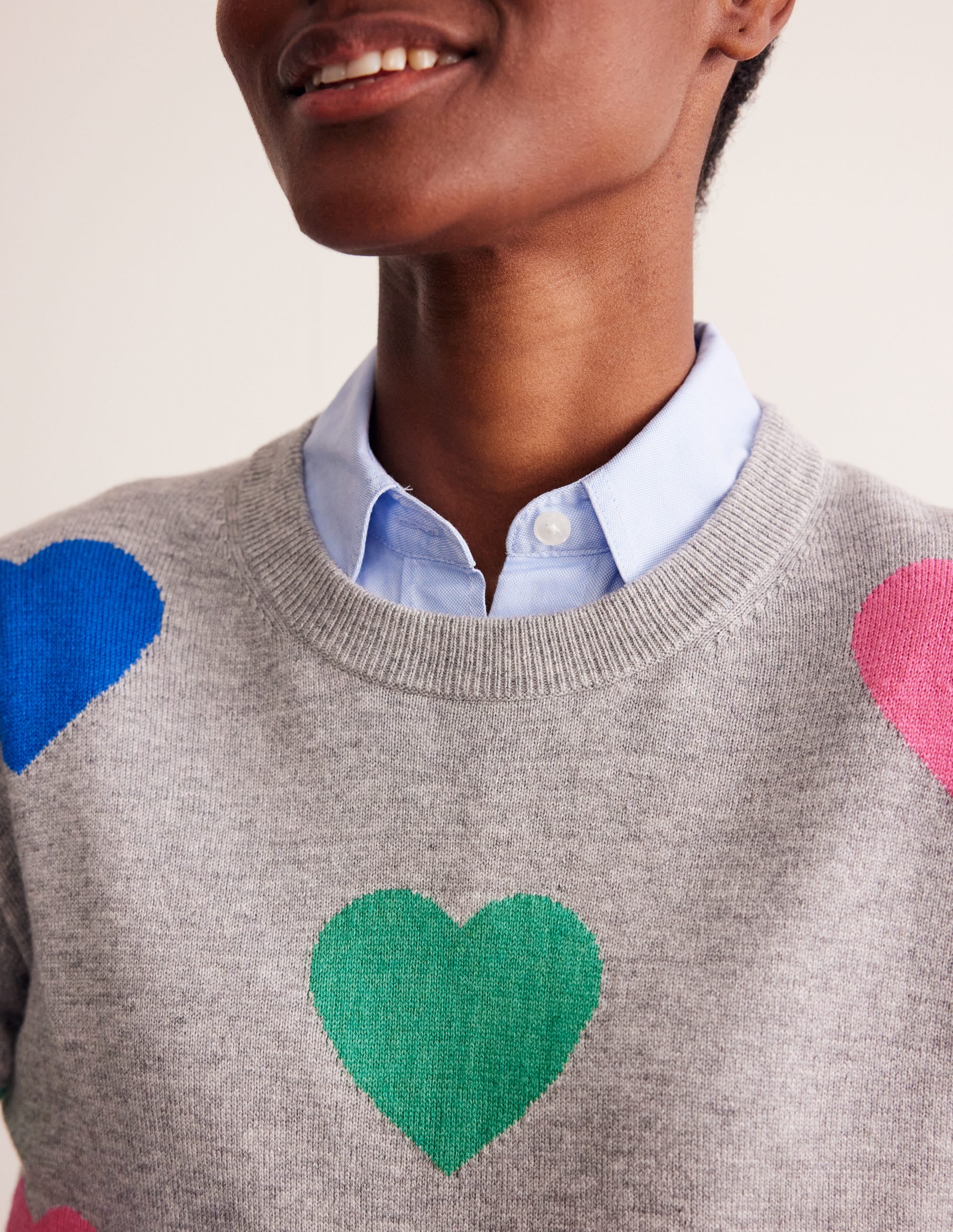 Natasha Pullover mit originellem Design-Grau, Herzen - Image 2