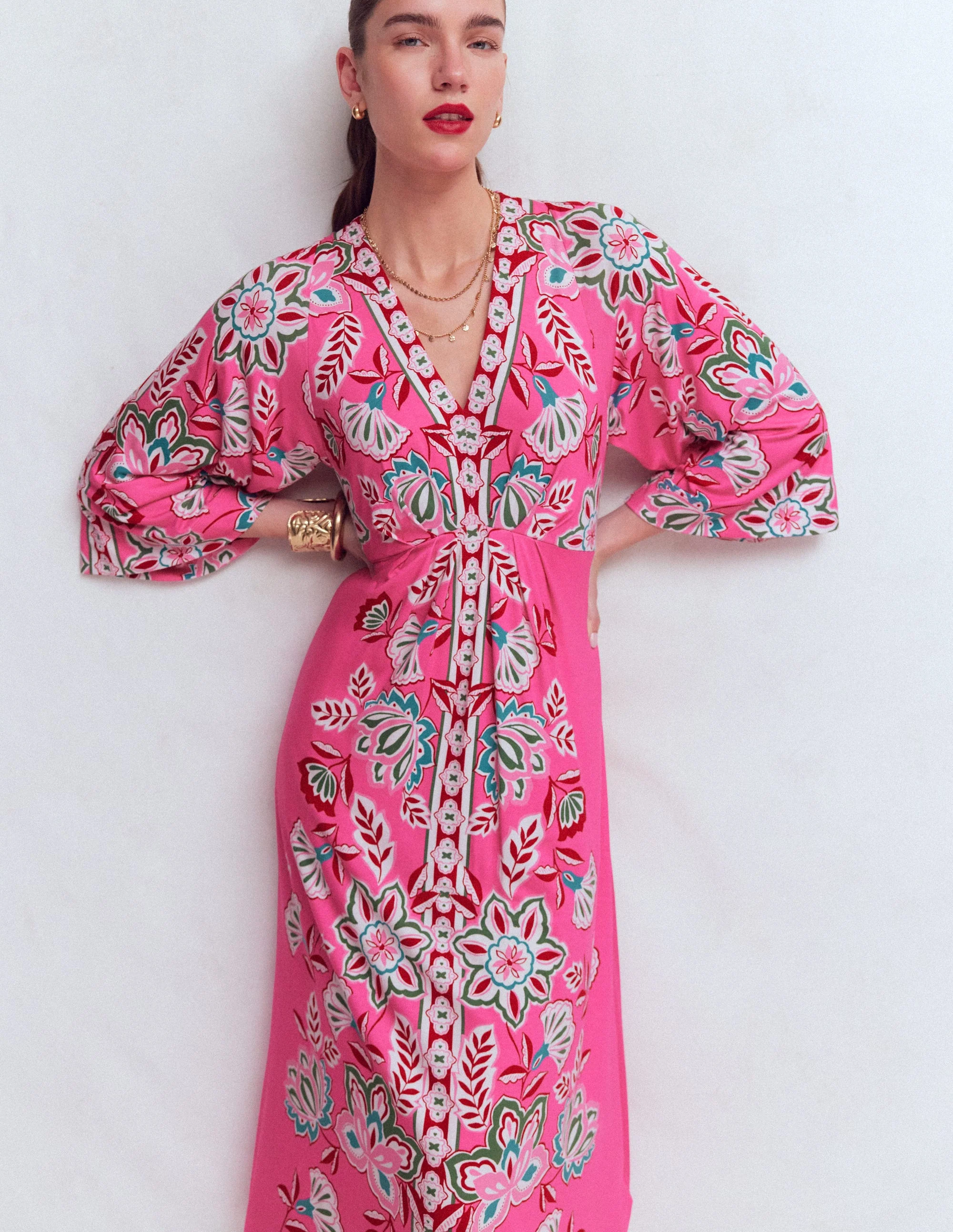 Nell Midi-Kimonokleid aus Jersey-Rosa, Blüten-Eleganz