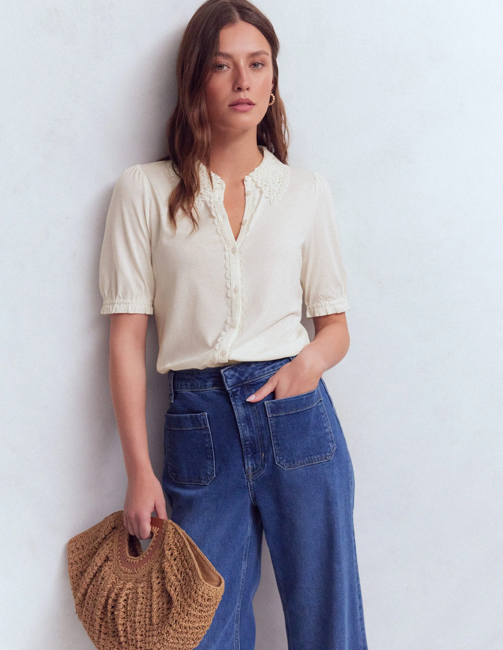 Nessa Bluse mit Lochstickerei am Kragen-Naturweiß - Image 4