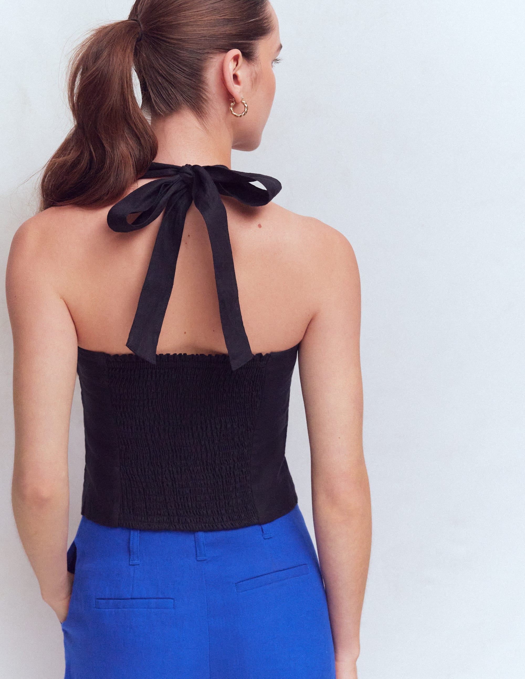 Oberteil aus Leinen mit Neckholder-Schwarz - Image 3