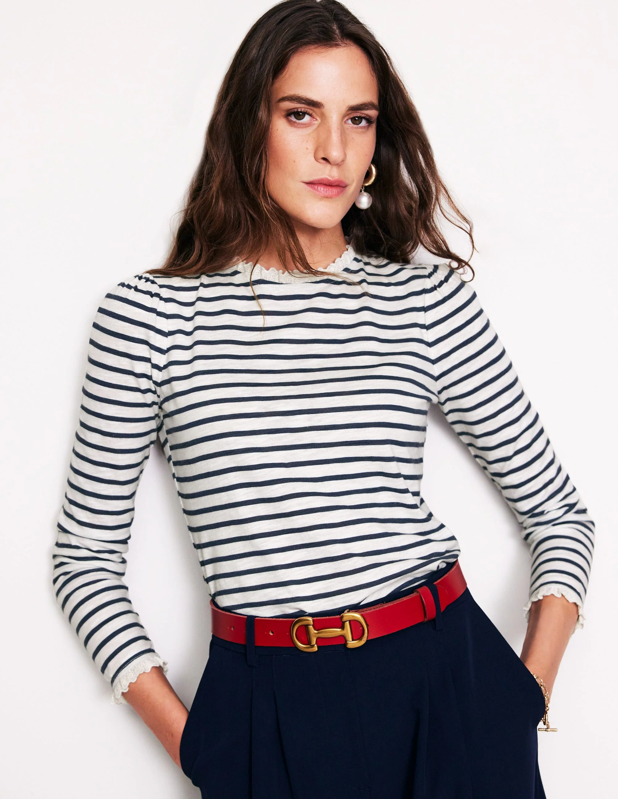 Oberteil mit Lochstickerei und Rüschen-Naturweiß/Navy, Gestreift