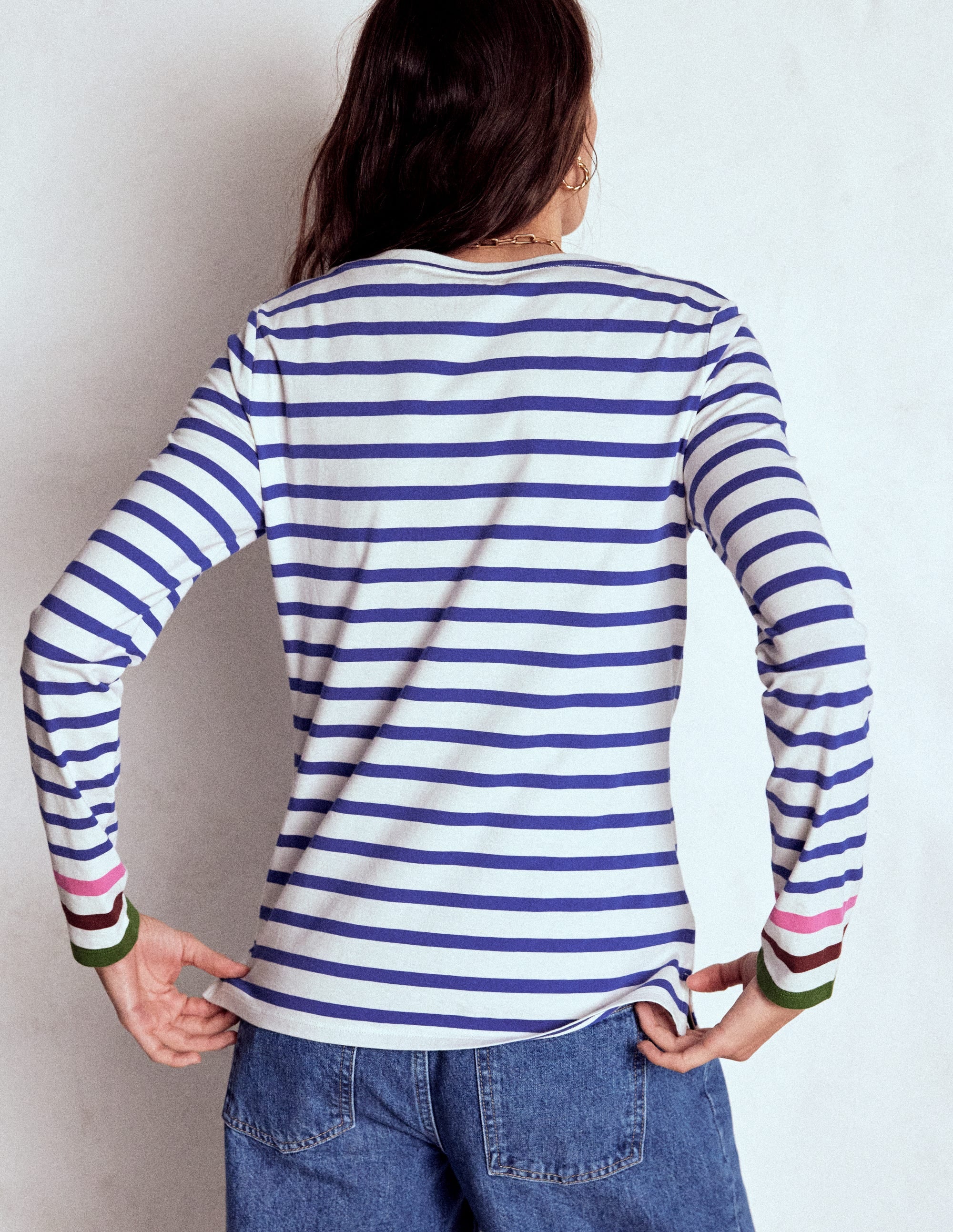 Olivia Langärmliges Bretonshirt-Eisvogelblau, Bunte Manschetten - Image 3