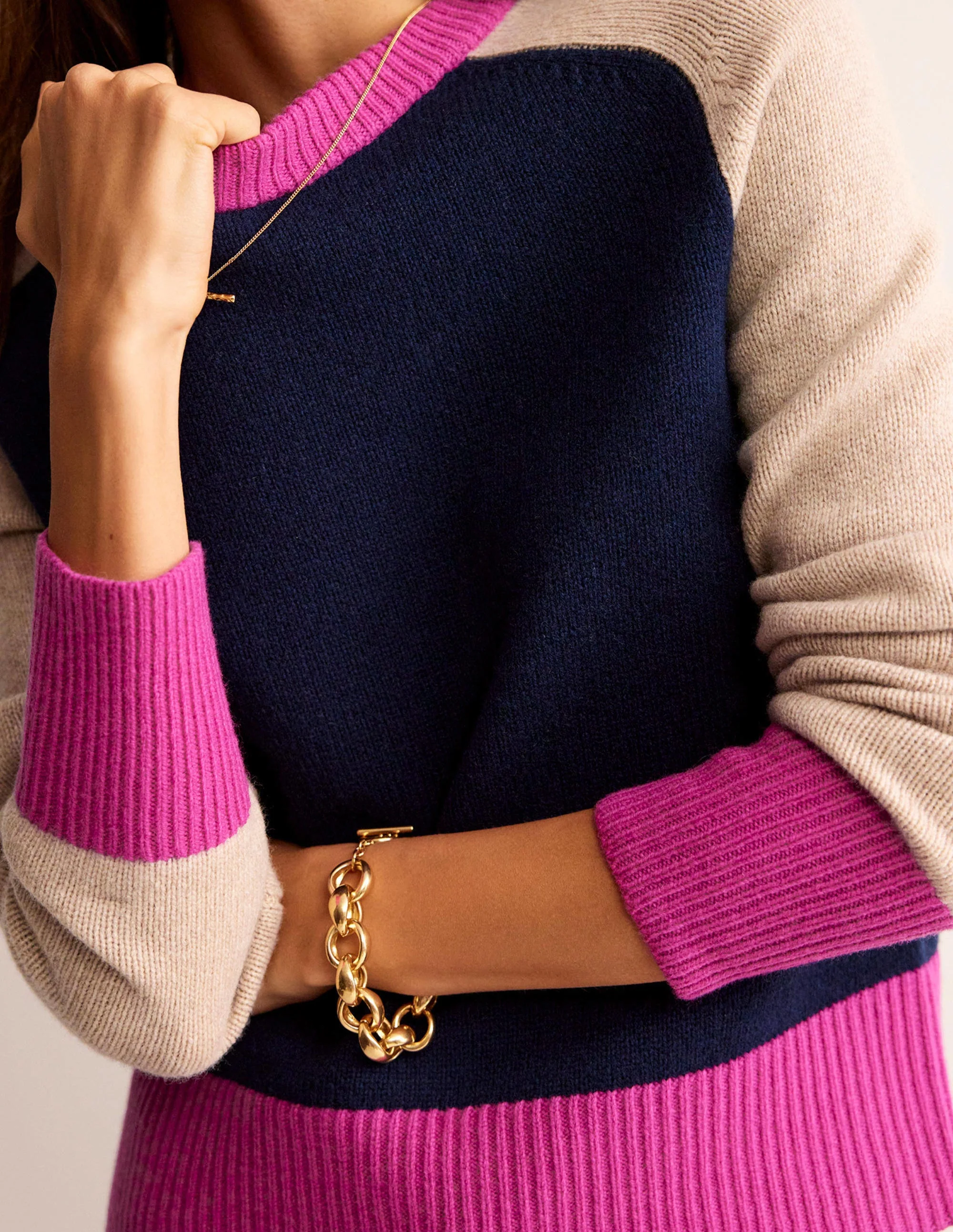 Olivia Merino-Pullover-Französisches Marineblau Blockfarben - Image 2