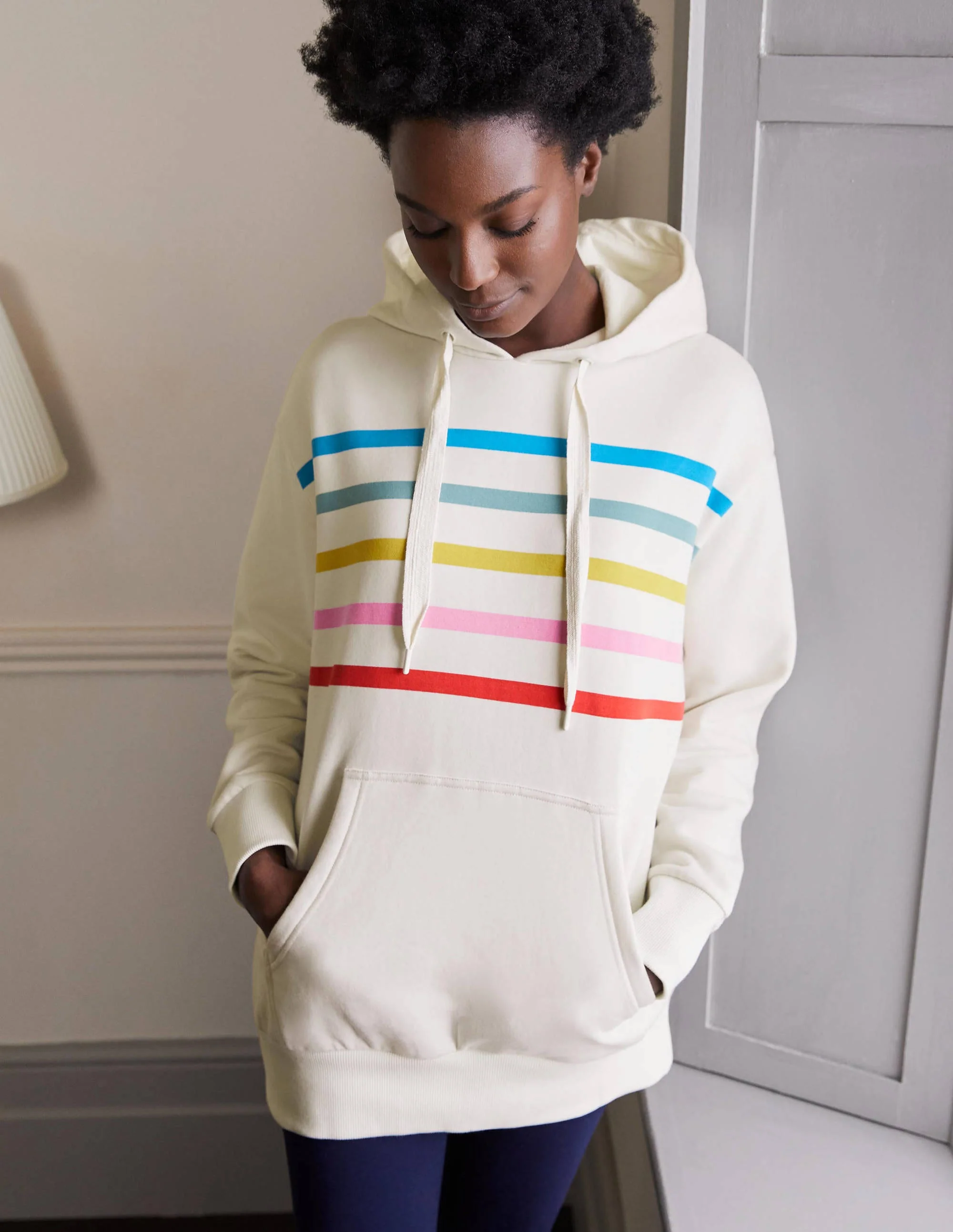 Oversize-Hoodie-Naturweiß/Regenbogenfarben, Gestreift - Image 3