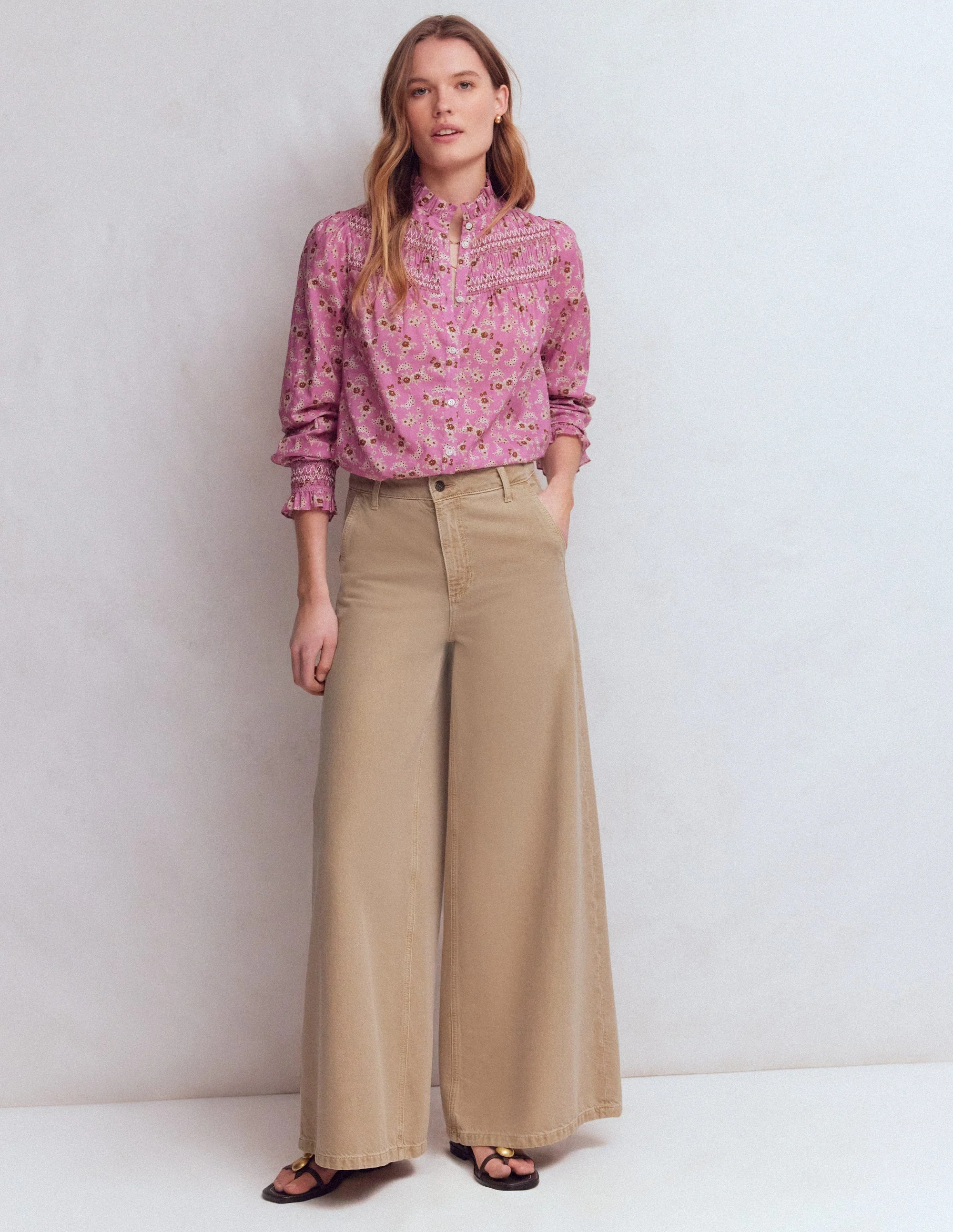Palazzo-Jeans mit hohem Bund-Cappuccino