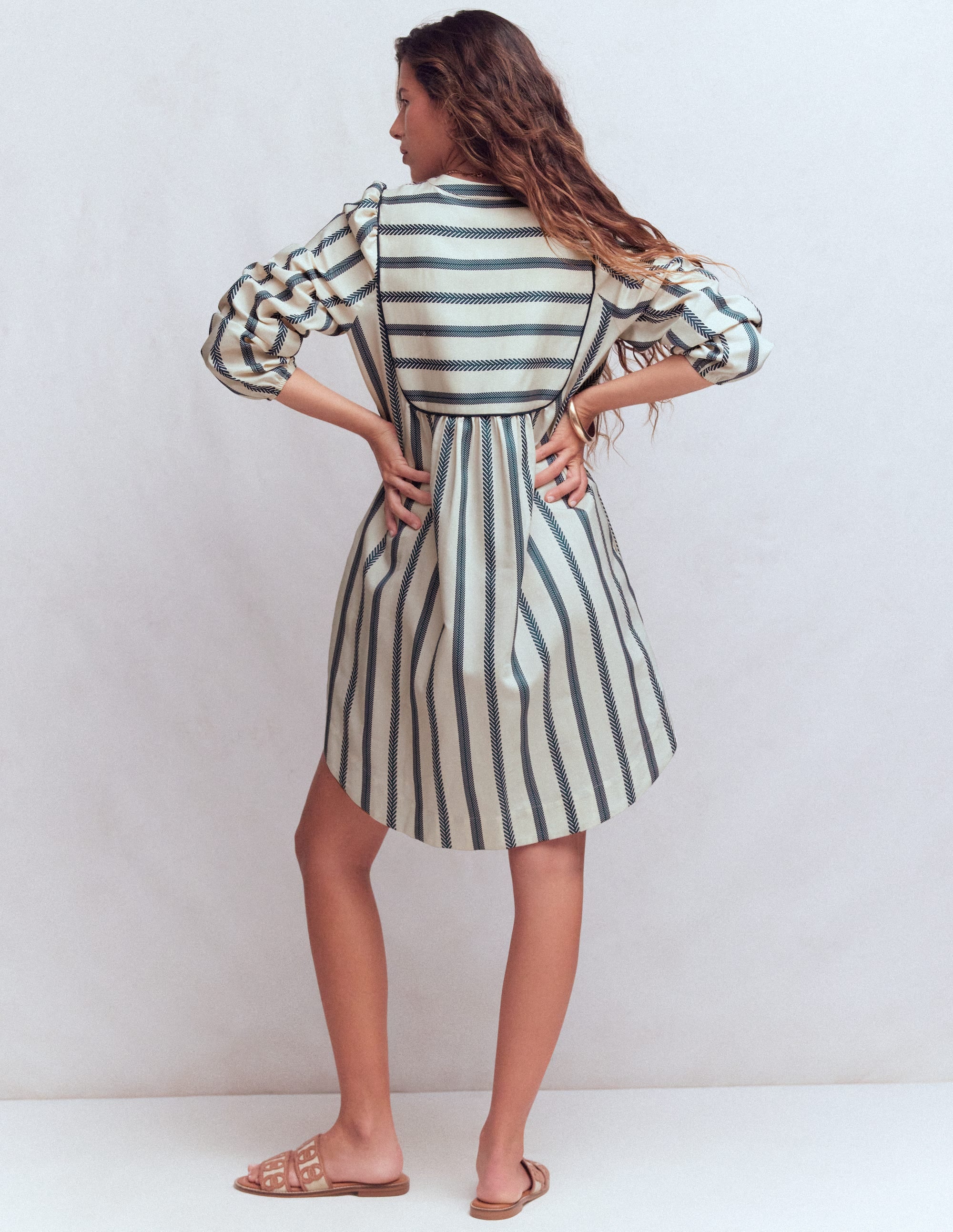 Pia Baumwollkleid mit Passe-Blau Streifen - Image 3