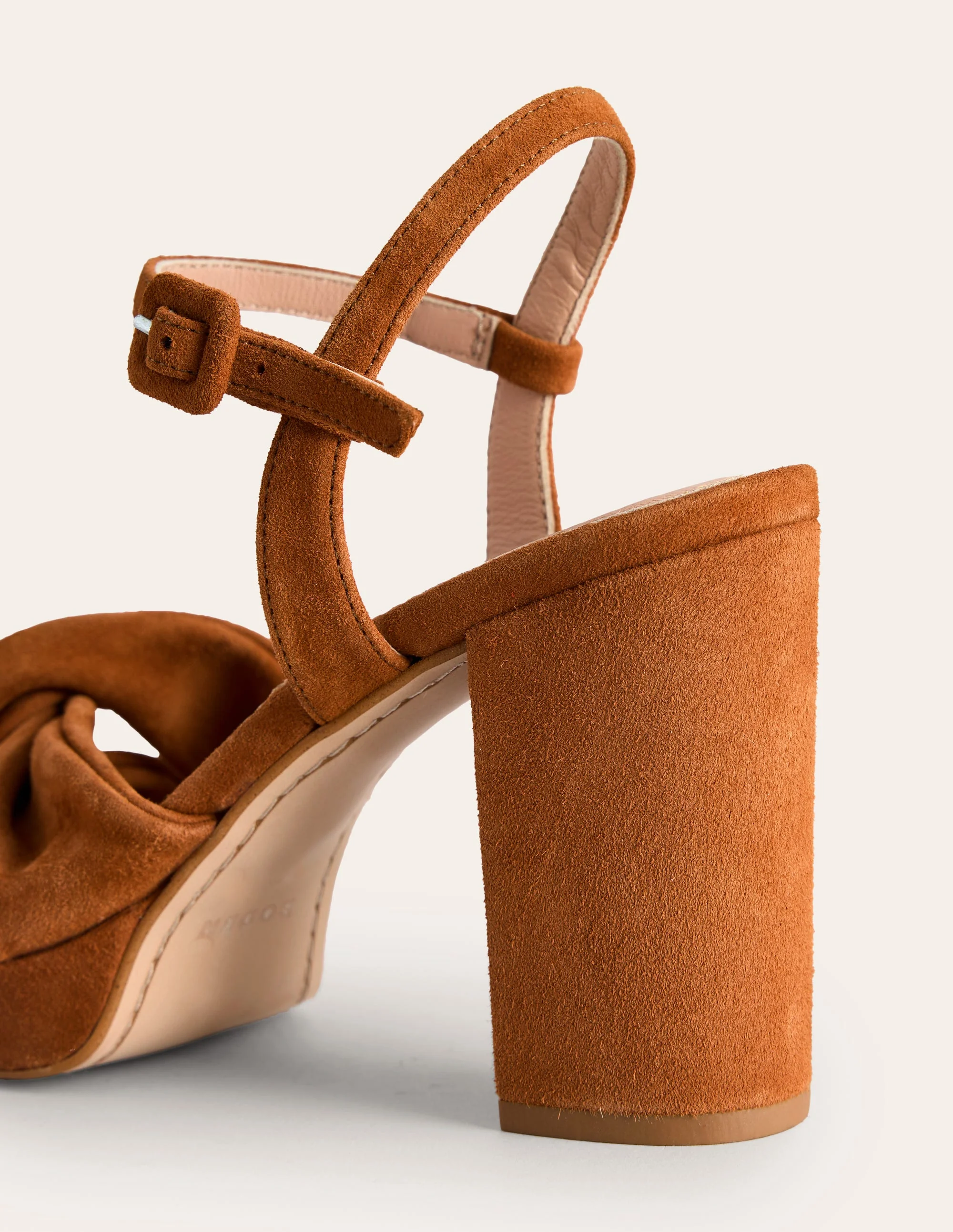 Plateauschuhe mit Absatz und Twistdetail-Hellbraun Veloursleder - Image 4