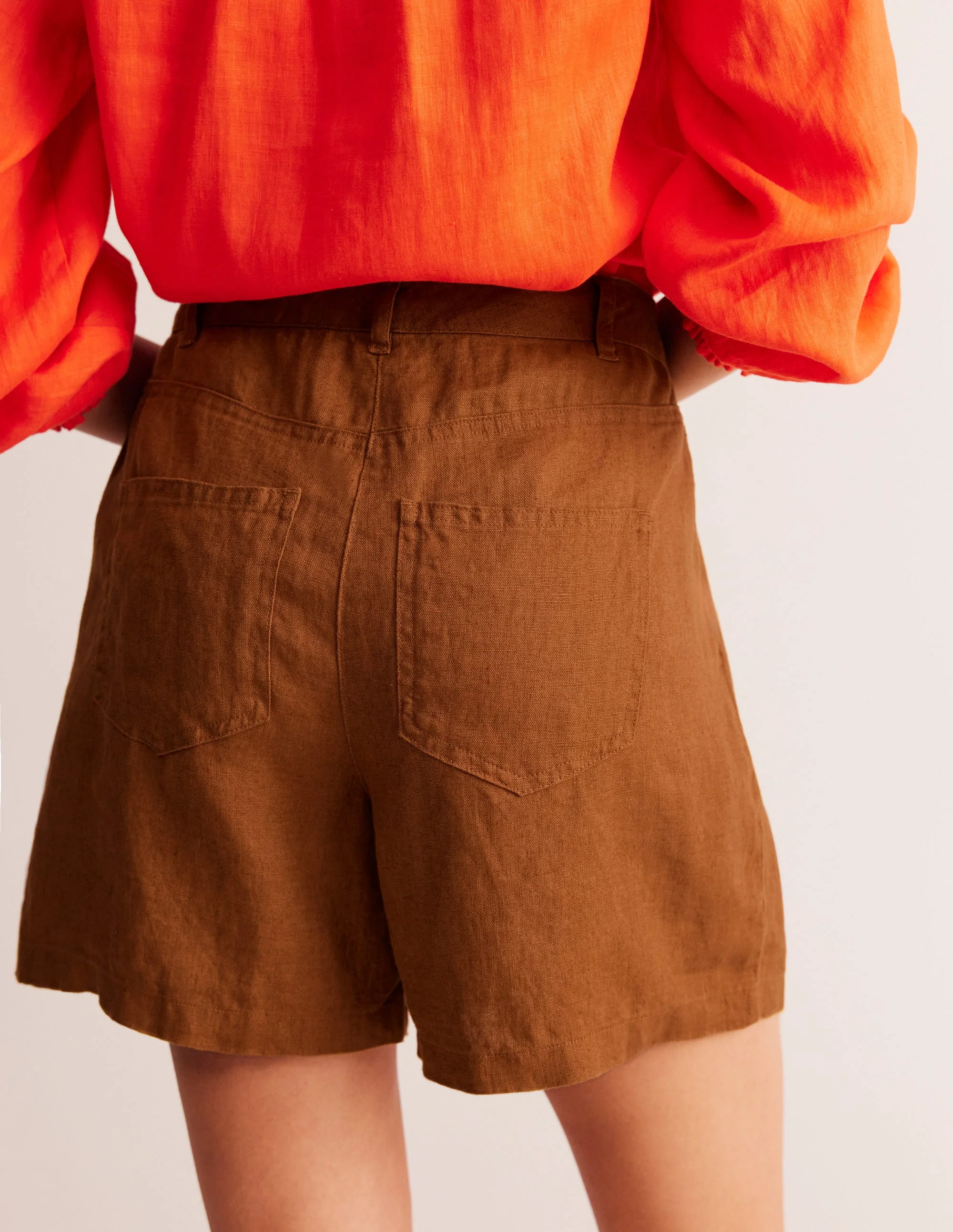 Plissierte Leinenshorts-Black - Image 3