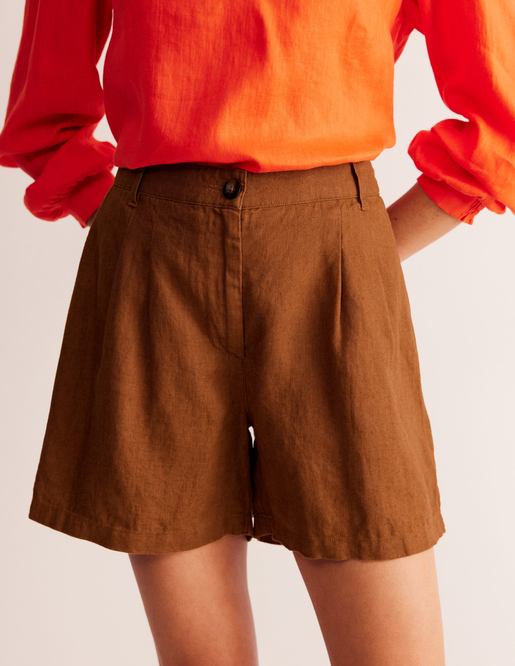 Plissierte Leinenshorts-Black - Image 4