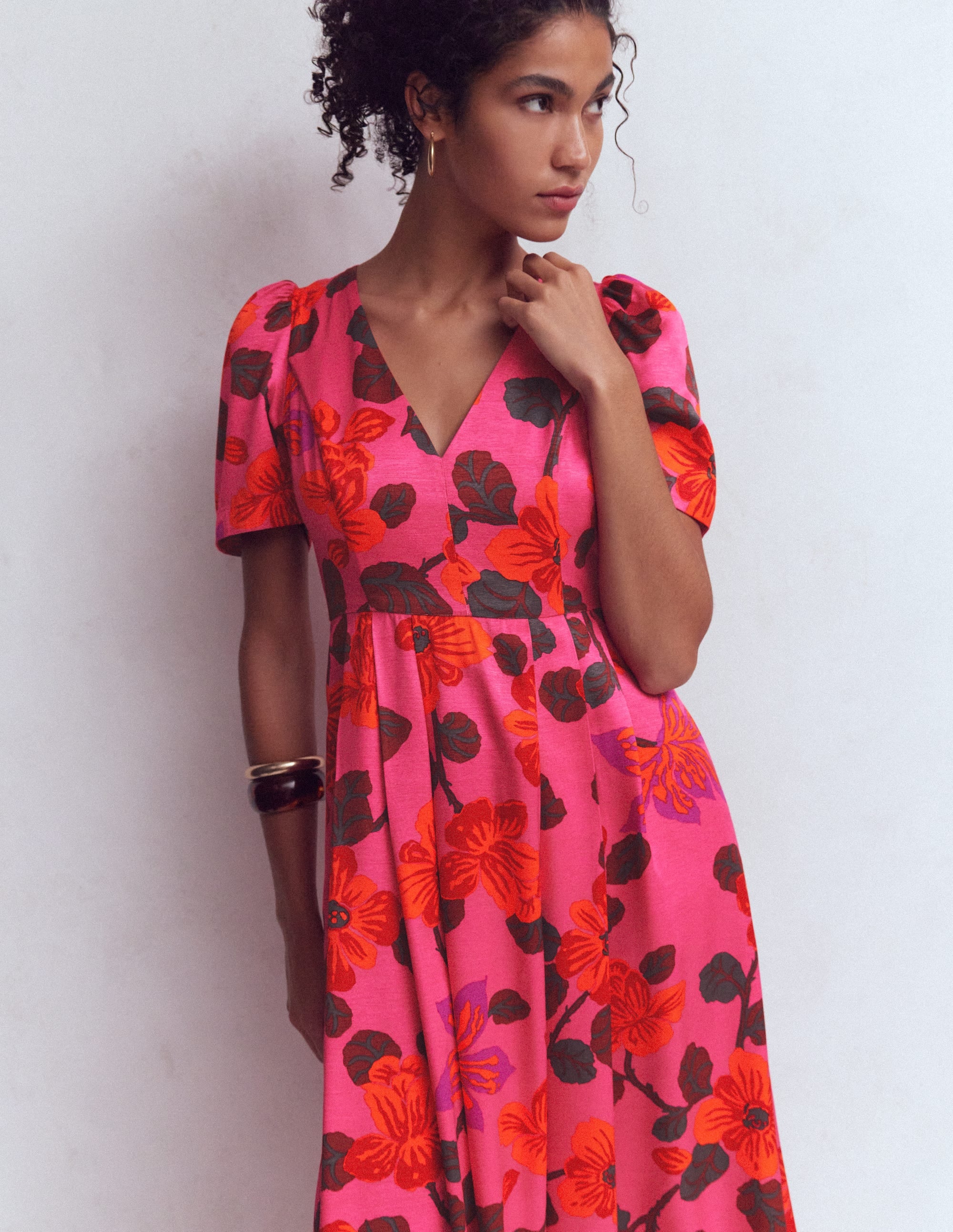 Plissiertes Kleid mit V-Ausschnitt-Rosa, Kunstvolle Blüten - Image 5