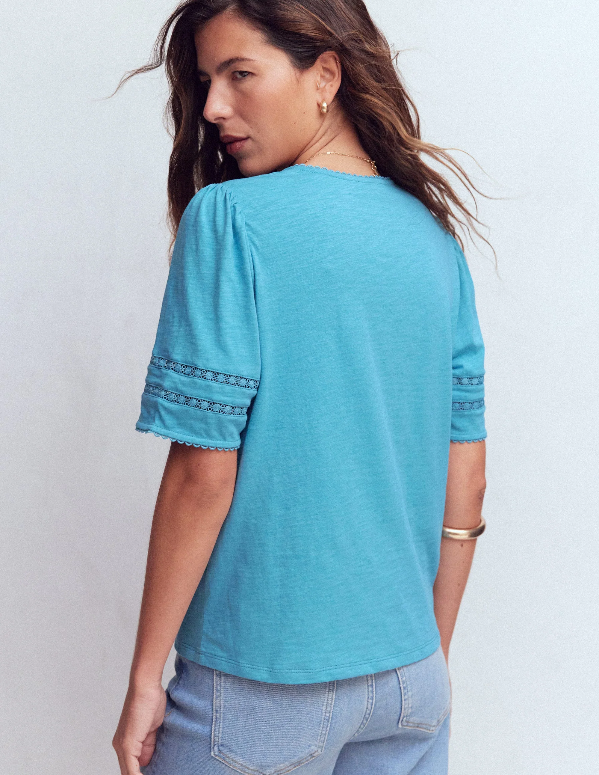 Poppy T-Shirt mit Besatz und V-Ausschnitt-Enteneiblau - Image 3