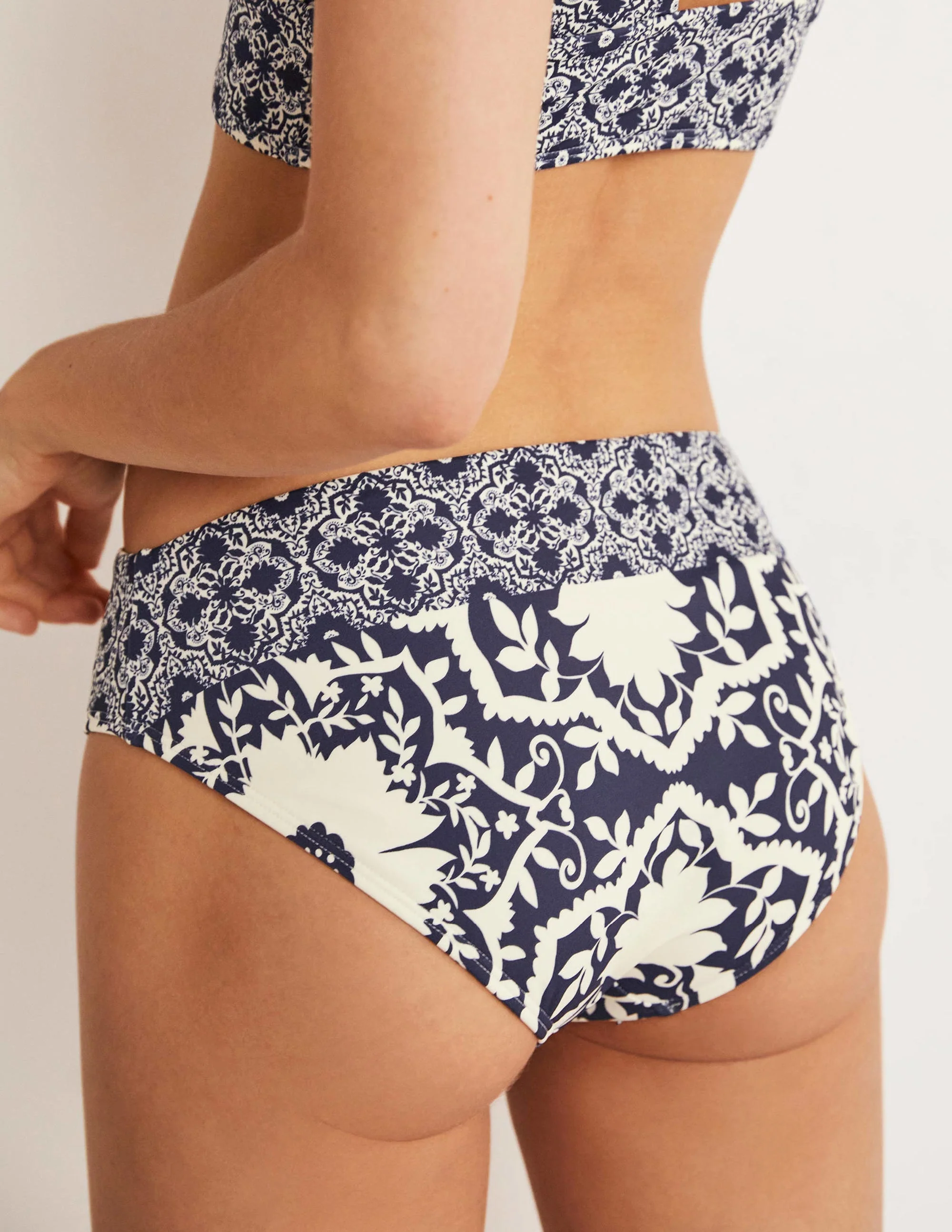 Porto Bikinihose-Französisches Navy, Einfarbiges Bloomsbury-Muster - Image 7