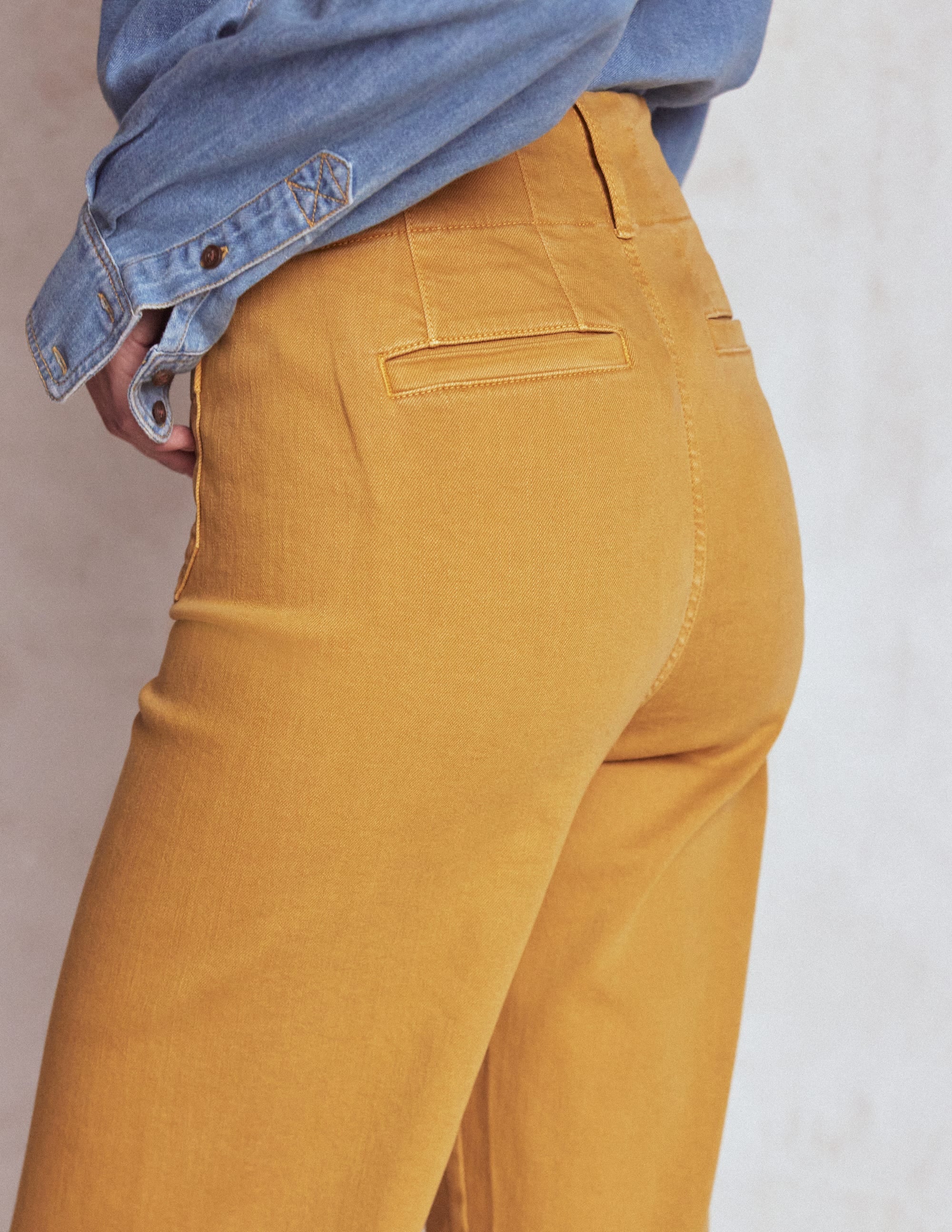 Primrose Hose mit aufgesetzten Taschen-Goldenes Roggenfeld - Image 2