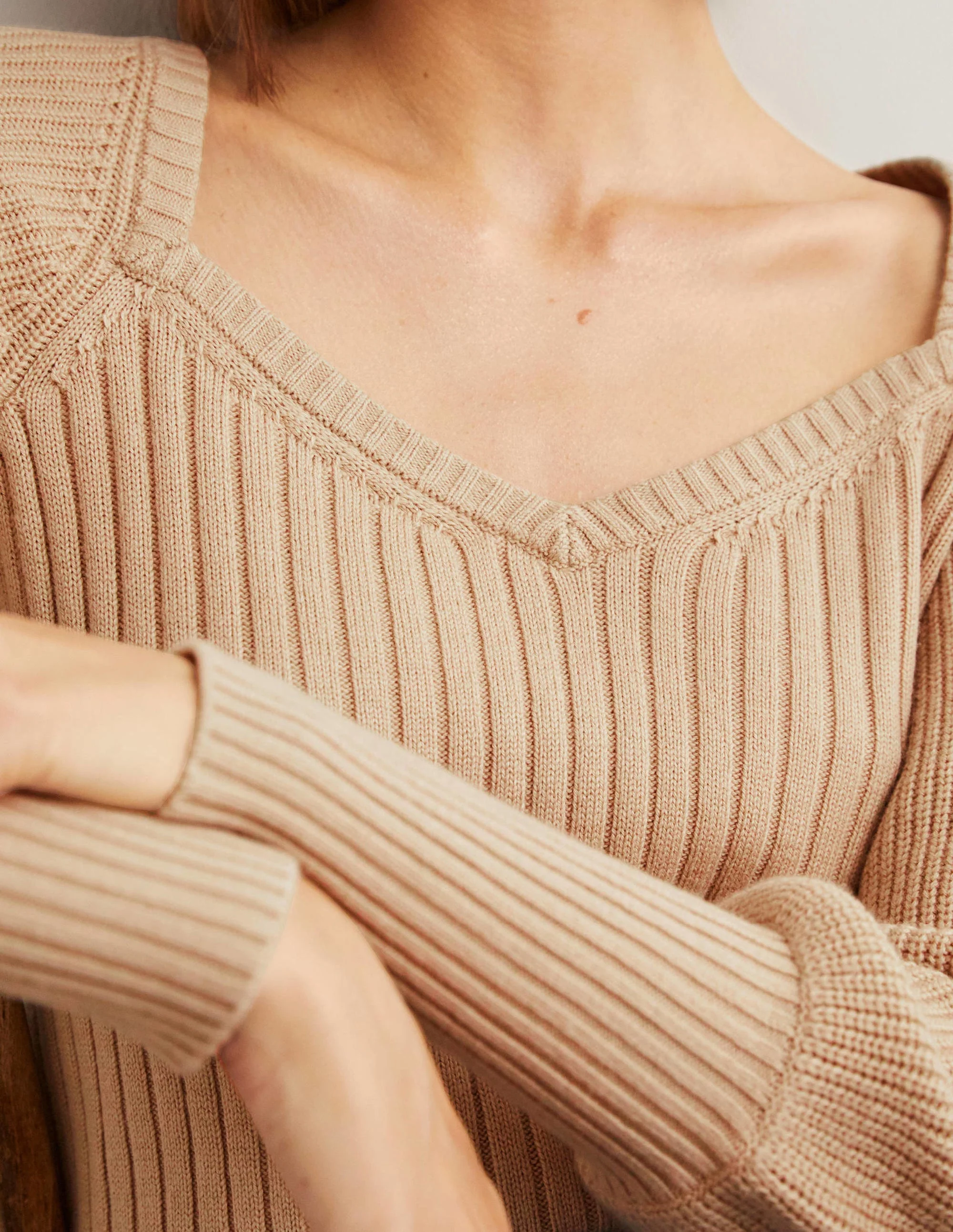 Pullover mit Herzausschnitt und Blousonärmeln-Mausbraun Melange - Image 2