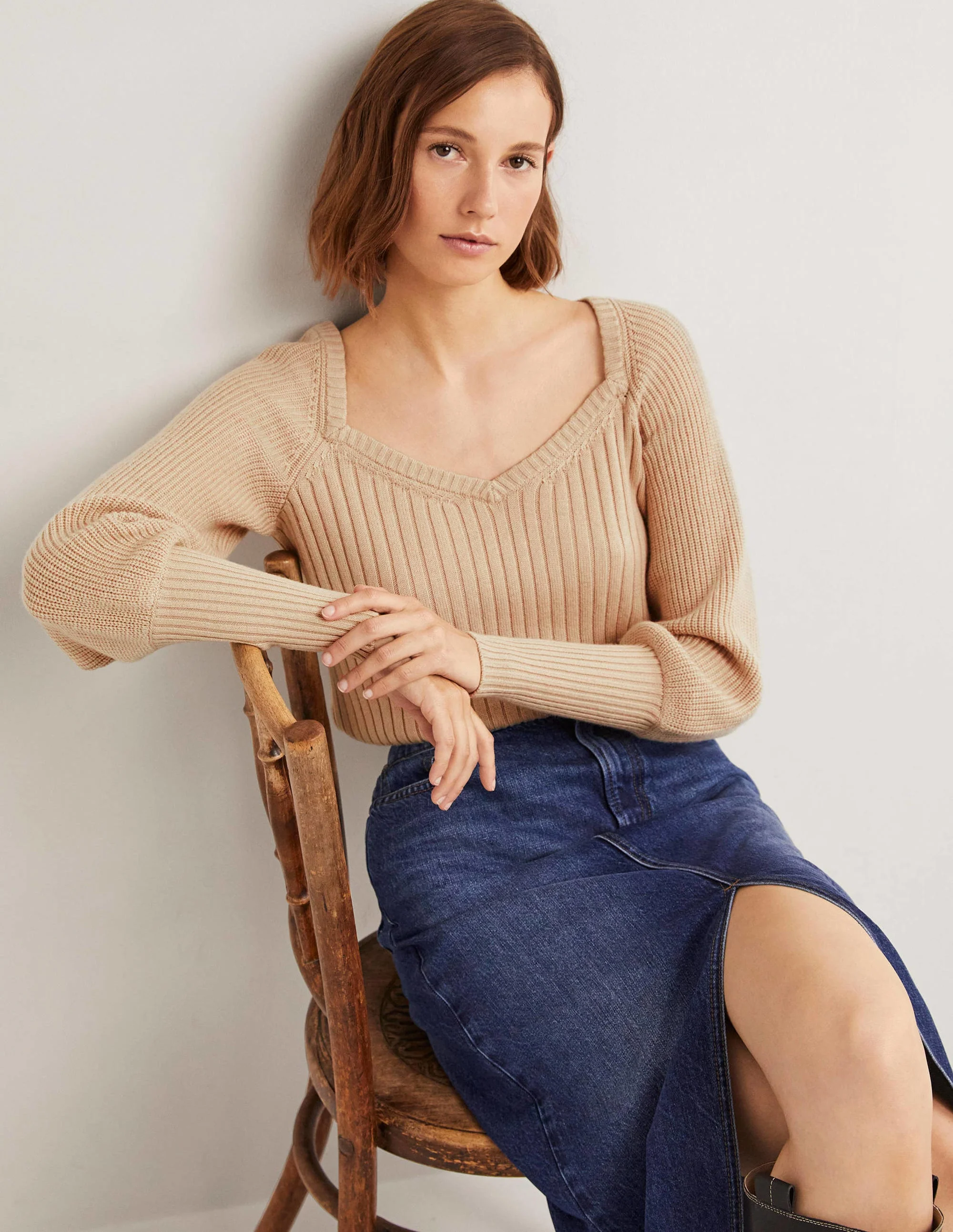 Pullover mit Herzausschnitt und Blousonärmeln-Mausbraun Melange - Image 4