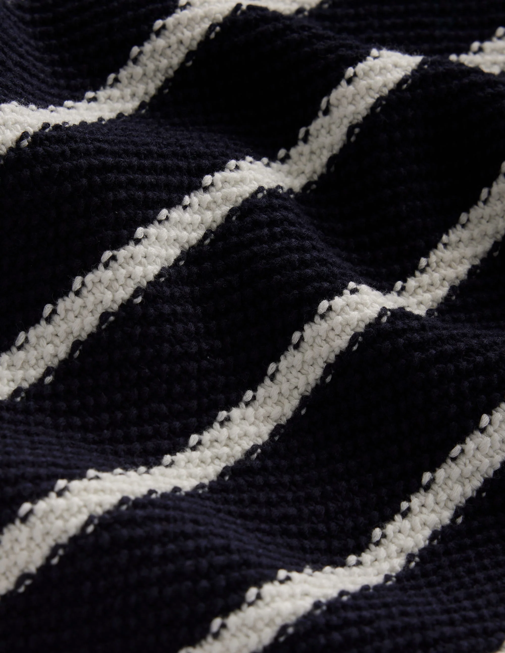 Pullover mit Knopfdetail und Ziernaht-Marineblau/Warmes Naturweiß - Image 6