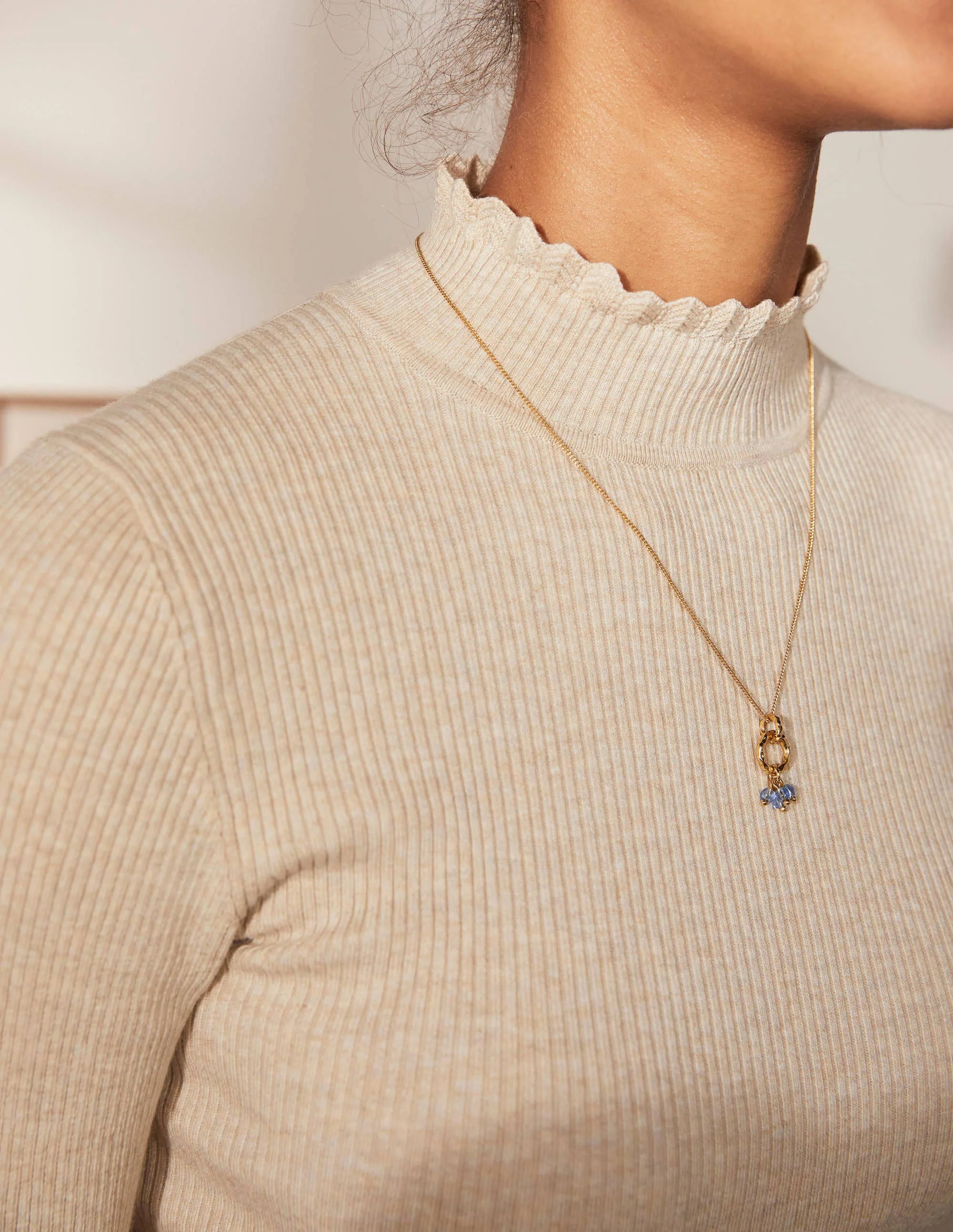 Pullover mit Muschelsaum und hohem Kragen-Hellbeige Melange - Image 2