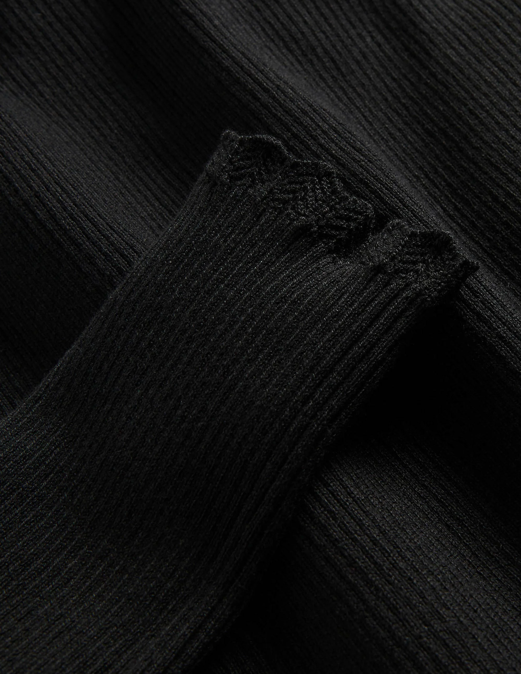 Pullover mit Muschelsaum und hohem Kragen-Schwarz - Image 6