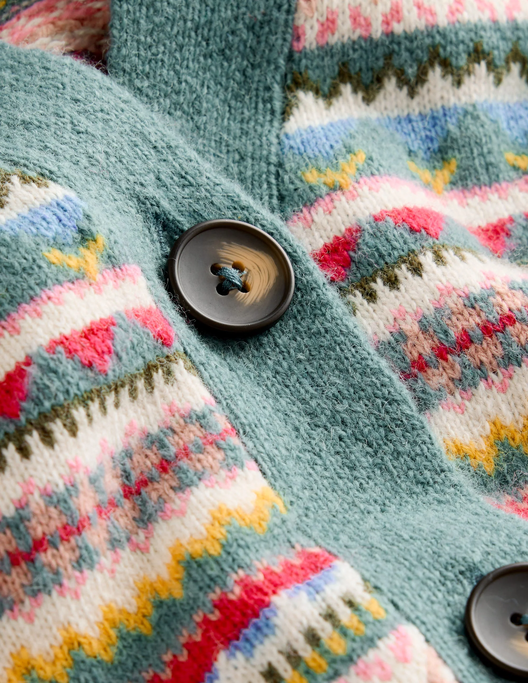 Quinn Strickjacke im Boyfriend-Stil-Blau, Klassisches Fair-Isle-Design - Image 7