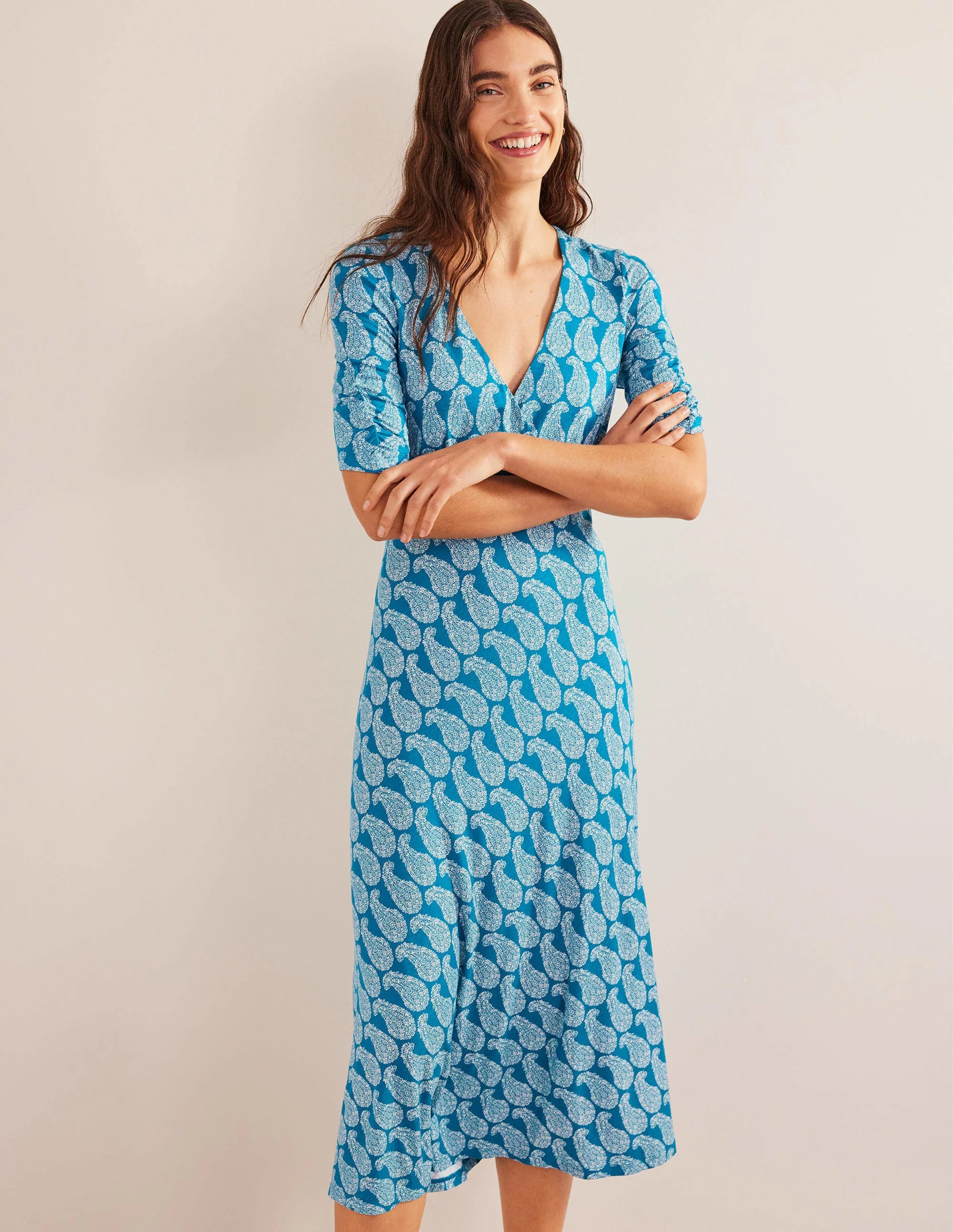 Rebecca Midi-Teekleid aus Jersey-Petrol, Paisleymuster - Image 4