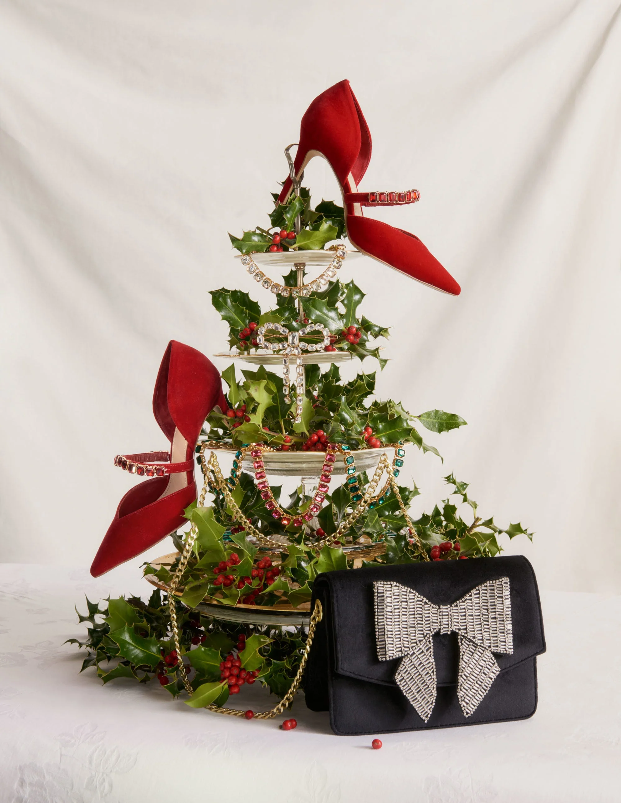 Red Crystal Strap Heeled Courts-Weihnachtssternrot - Image 4