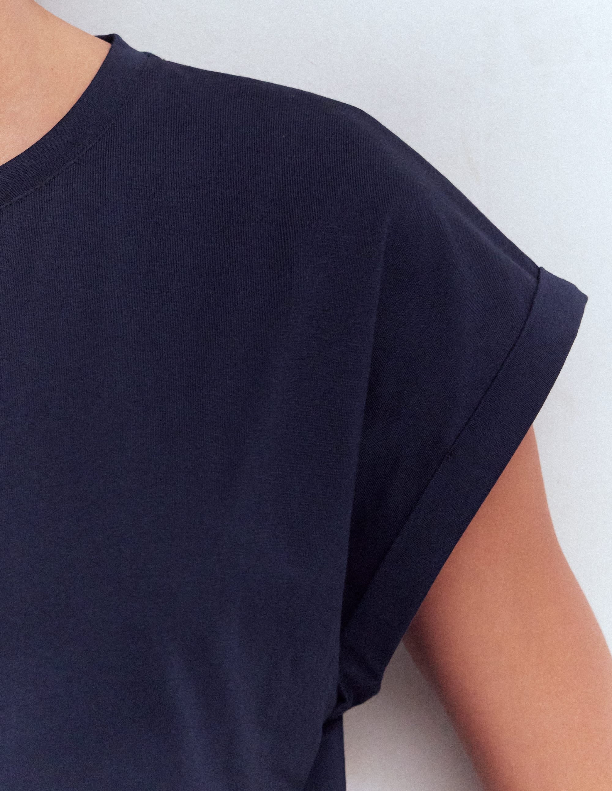 Ren T-Shirt mit umgeschlagenen Ärmeln-Marineblau - Image 2