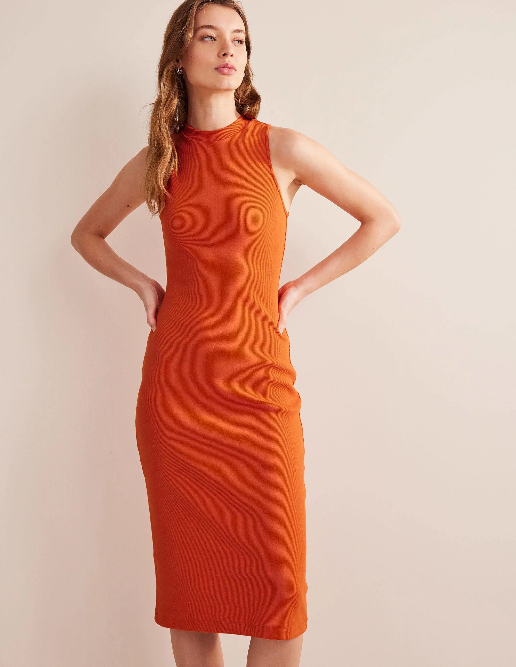 Rippstrick-Midikleid aus Jersey mit Racer-Ausschnitt-Kumquatorange