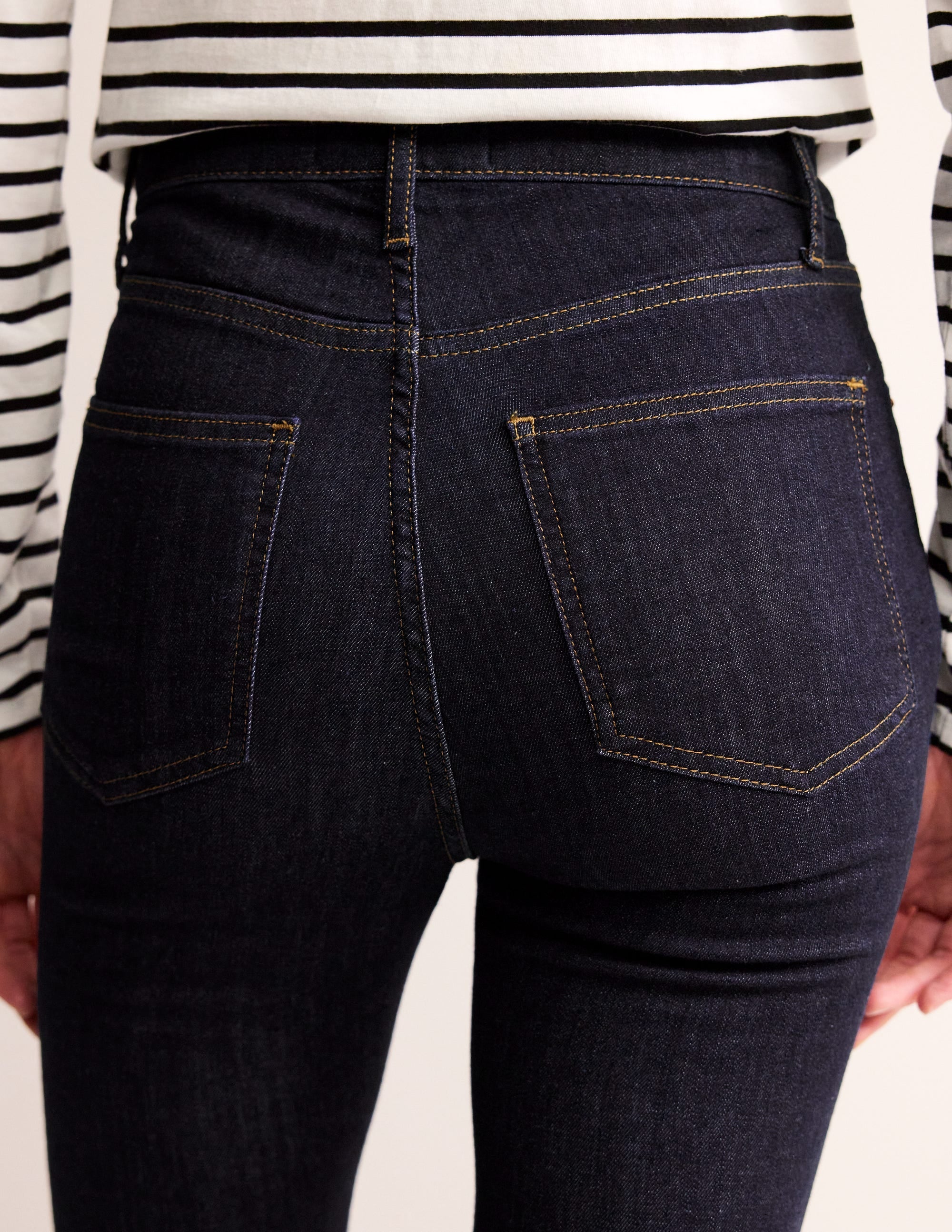 Röhrenjeans mit hohem Bund-Indigo - Image 2