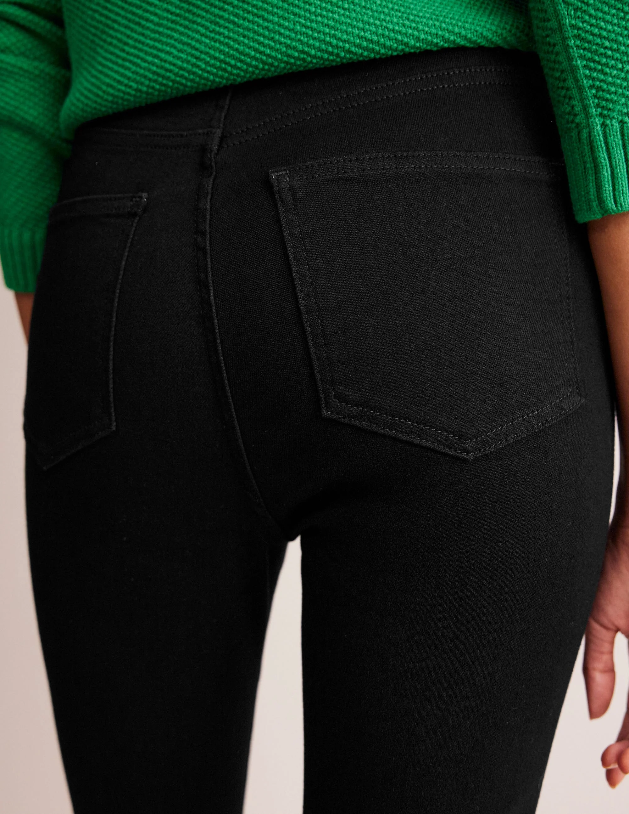 Röhrenjeans mit hohem Bund-Schwarz - Image 2