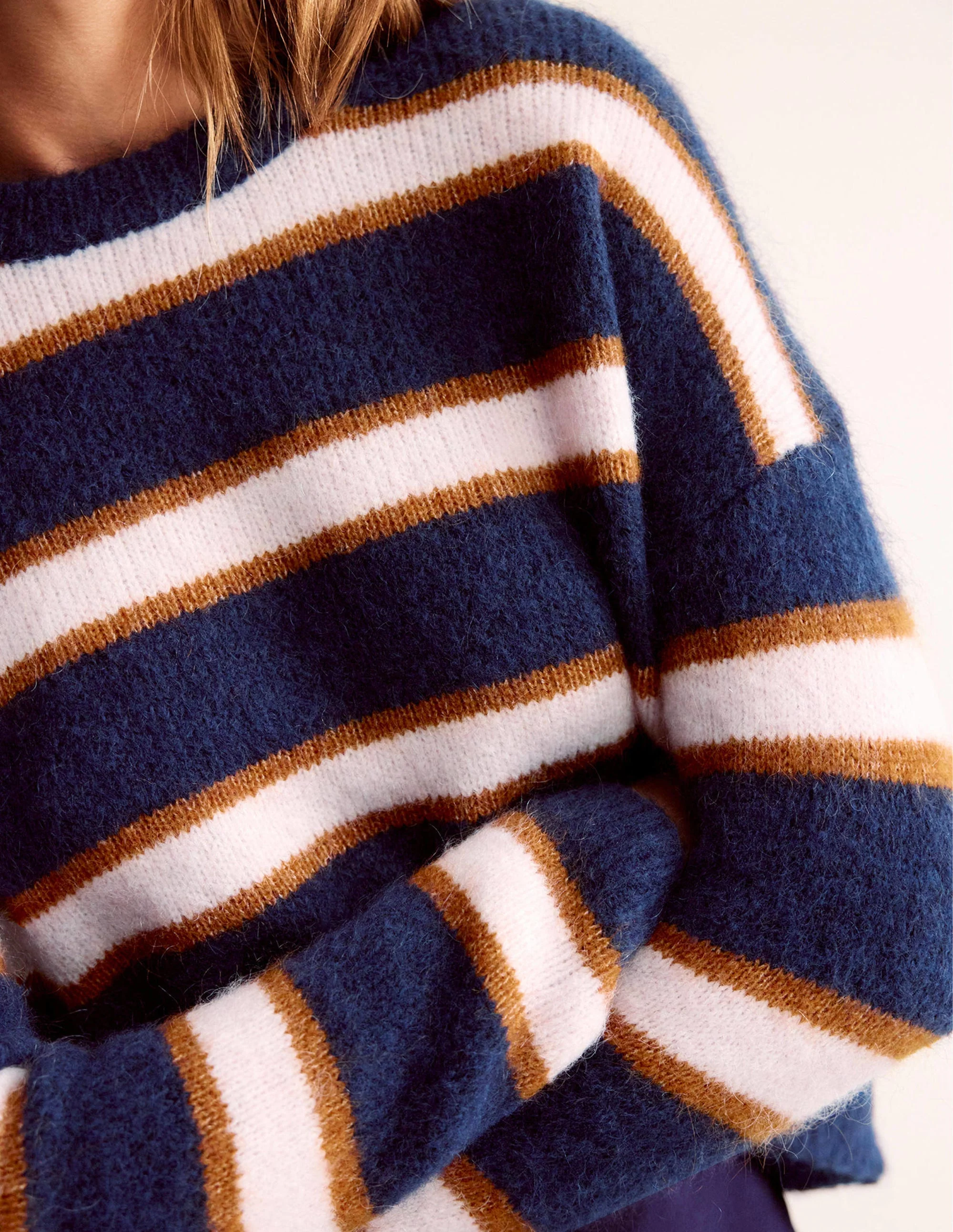 Rosemary Lockerer, flauschiger Pullover-Französisches Marineblau und Kürbis - Image 2