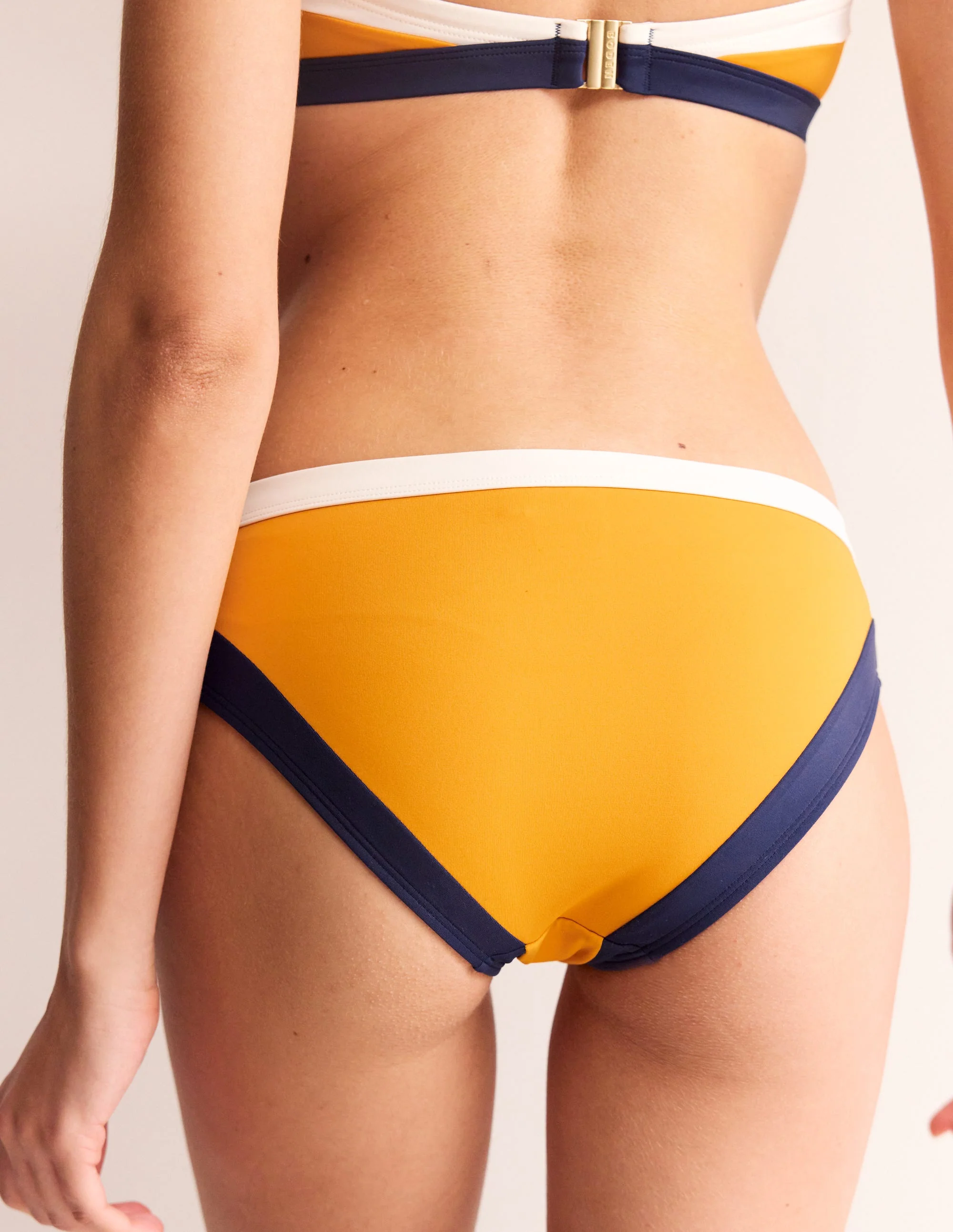 Santorini Bikinihose-Safrangelb Blockfarben - Image 3