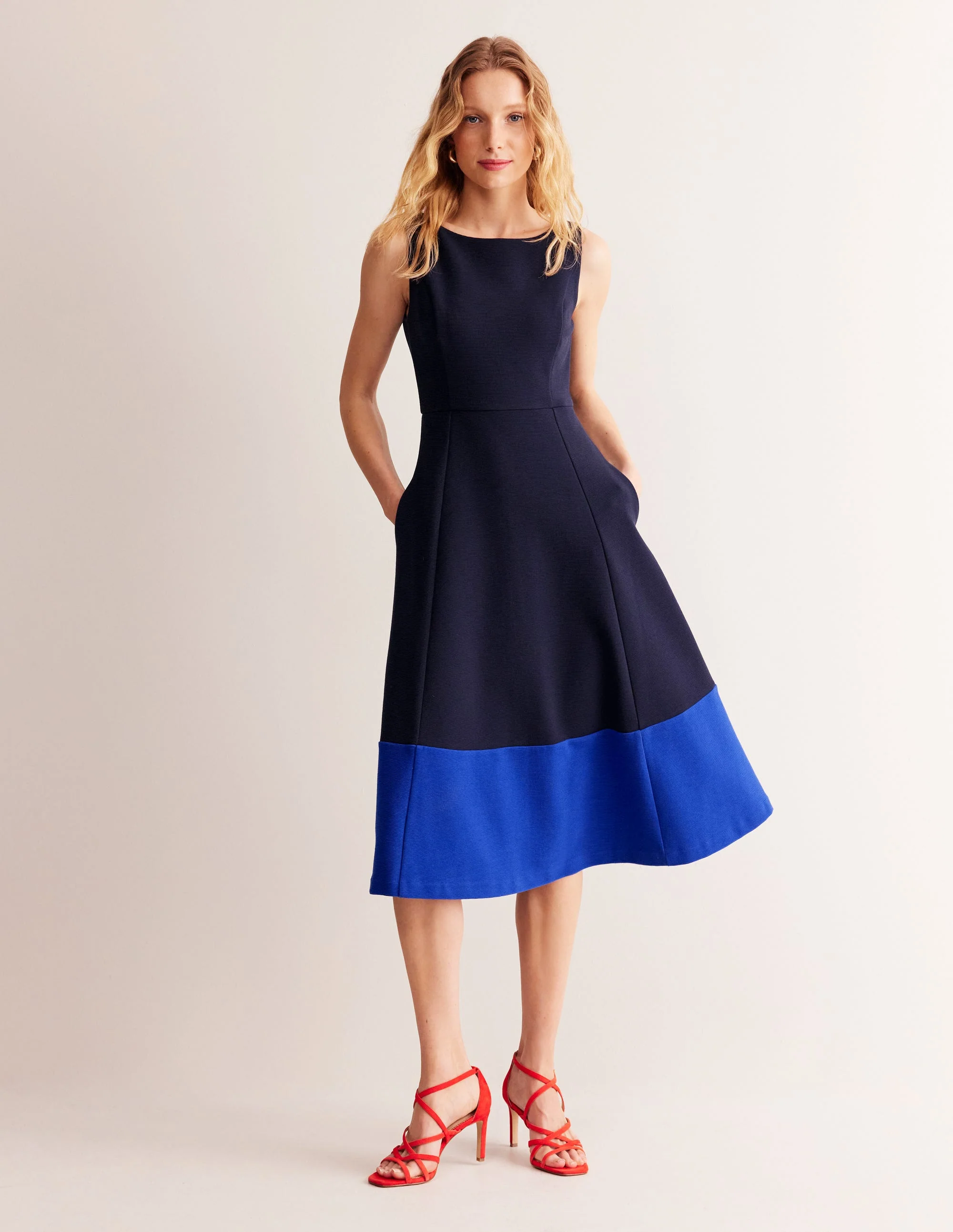 Scarlet Ottoman-Kleid aus Pontestoff-Marineblau und Surf the Web - Image 4
