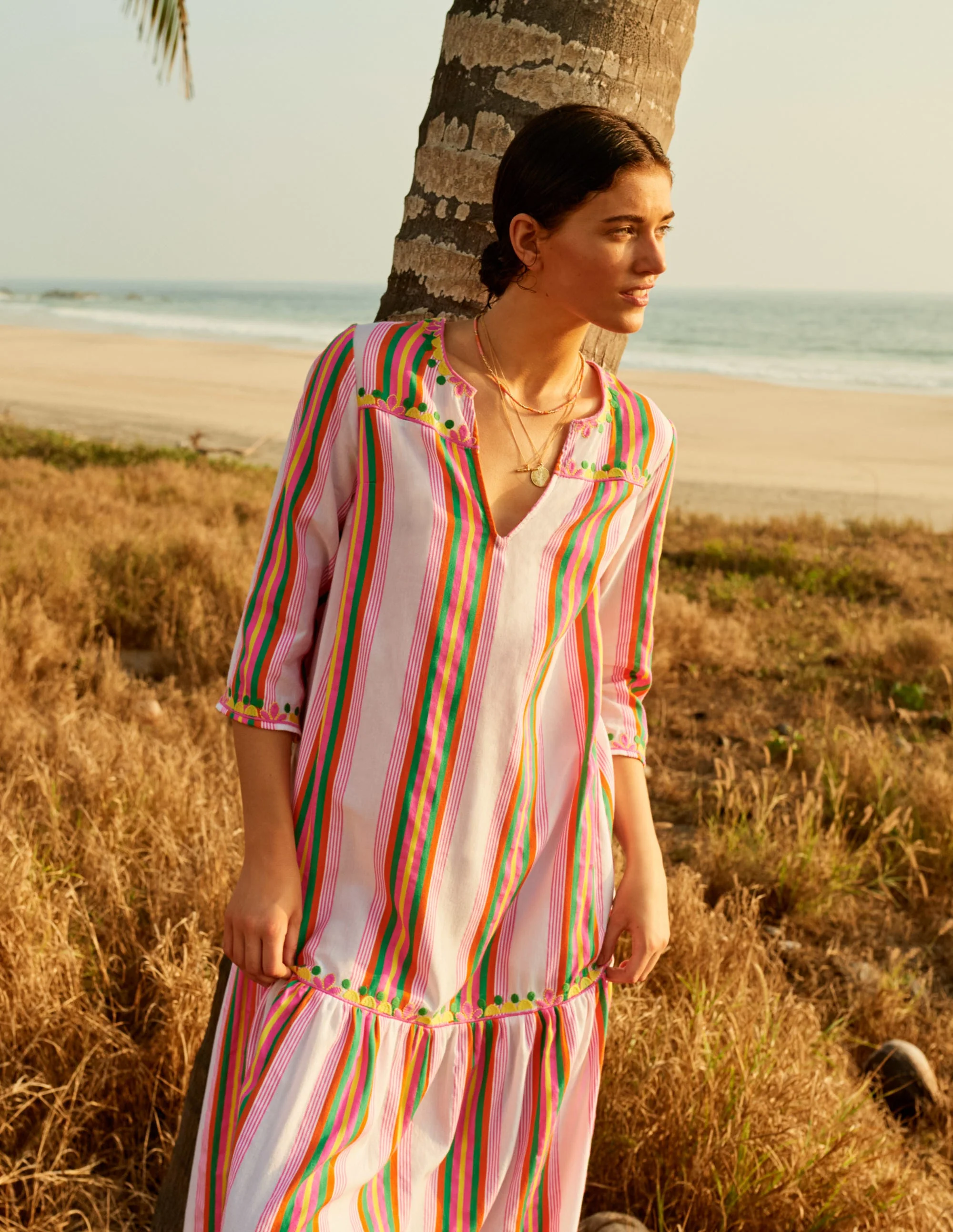 Schlichtes gestuftes Maxikleid-Regenbogenfarben, Gestreift - Image 6