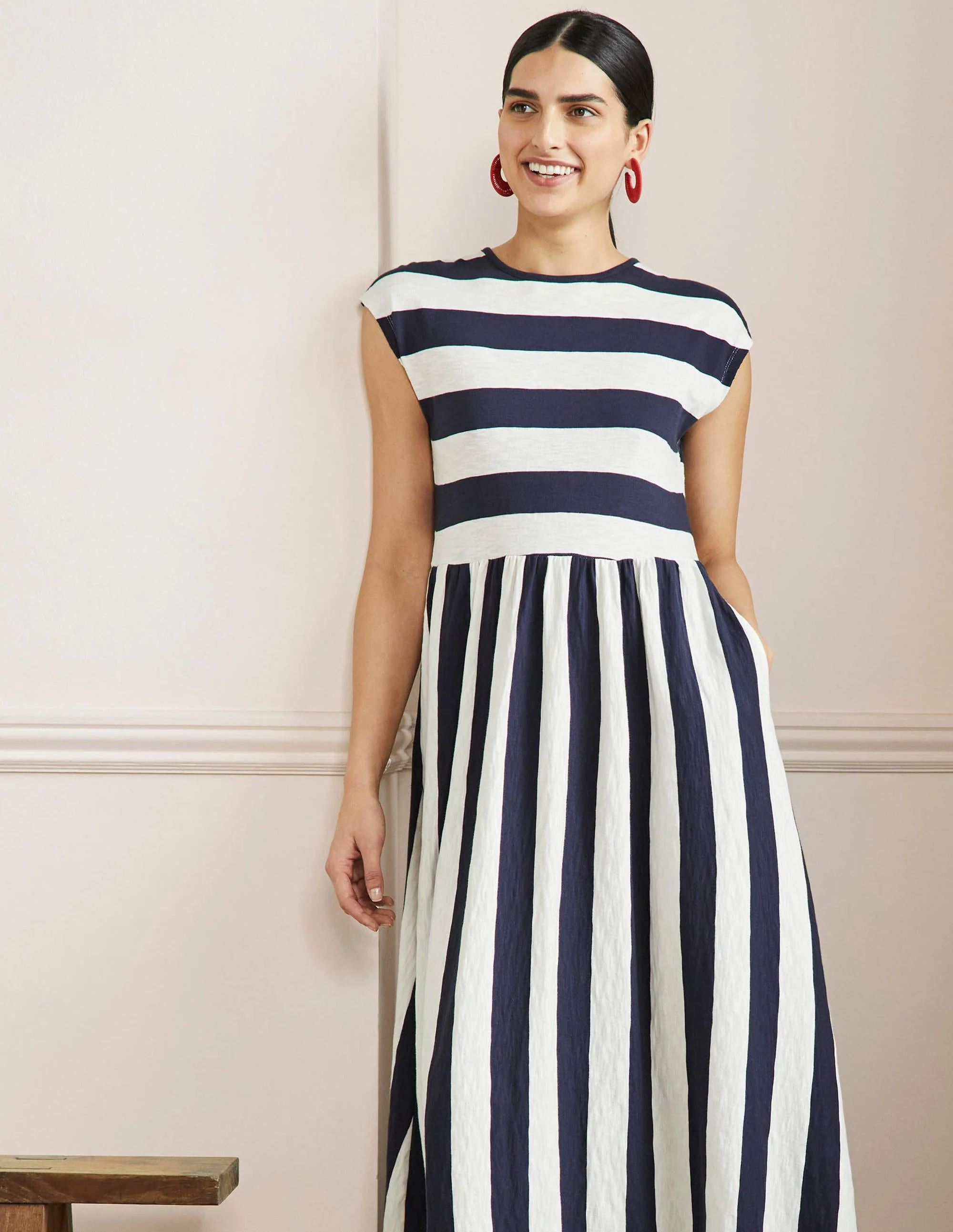 Schlichtes T-Shirt-Midikleid-Navy/Naturweiß, Gestreift - Image 4
