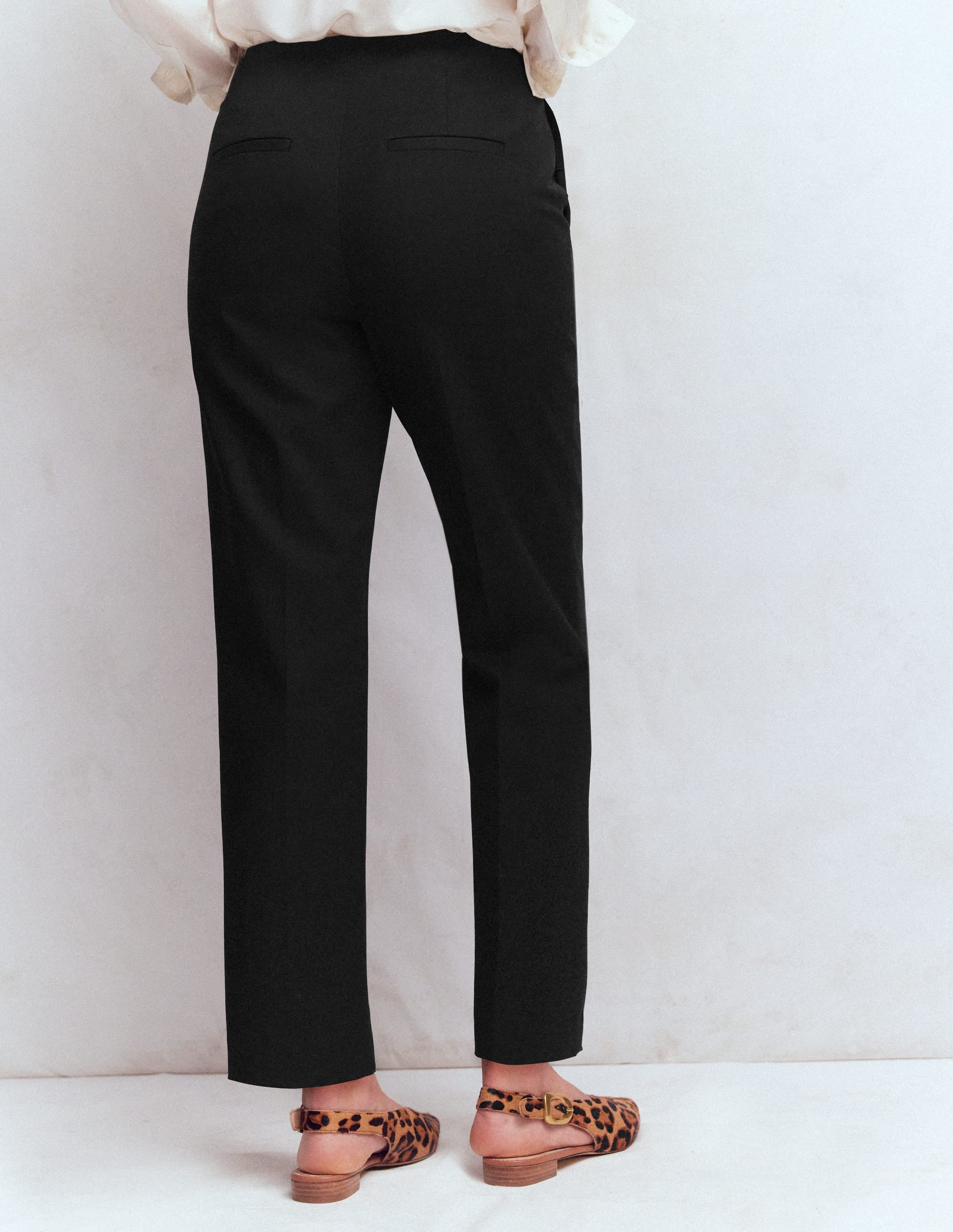 Schmal geschnittene Baumwollhose-Schwarz - Image 4