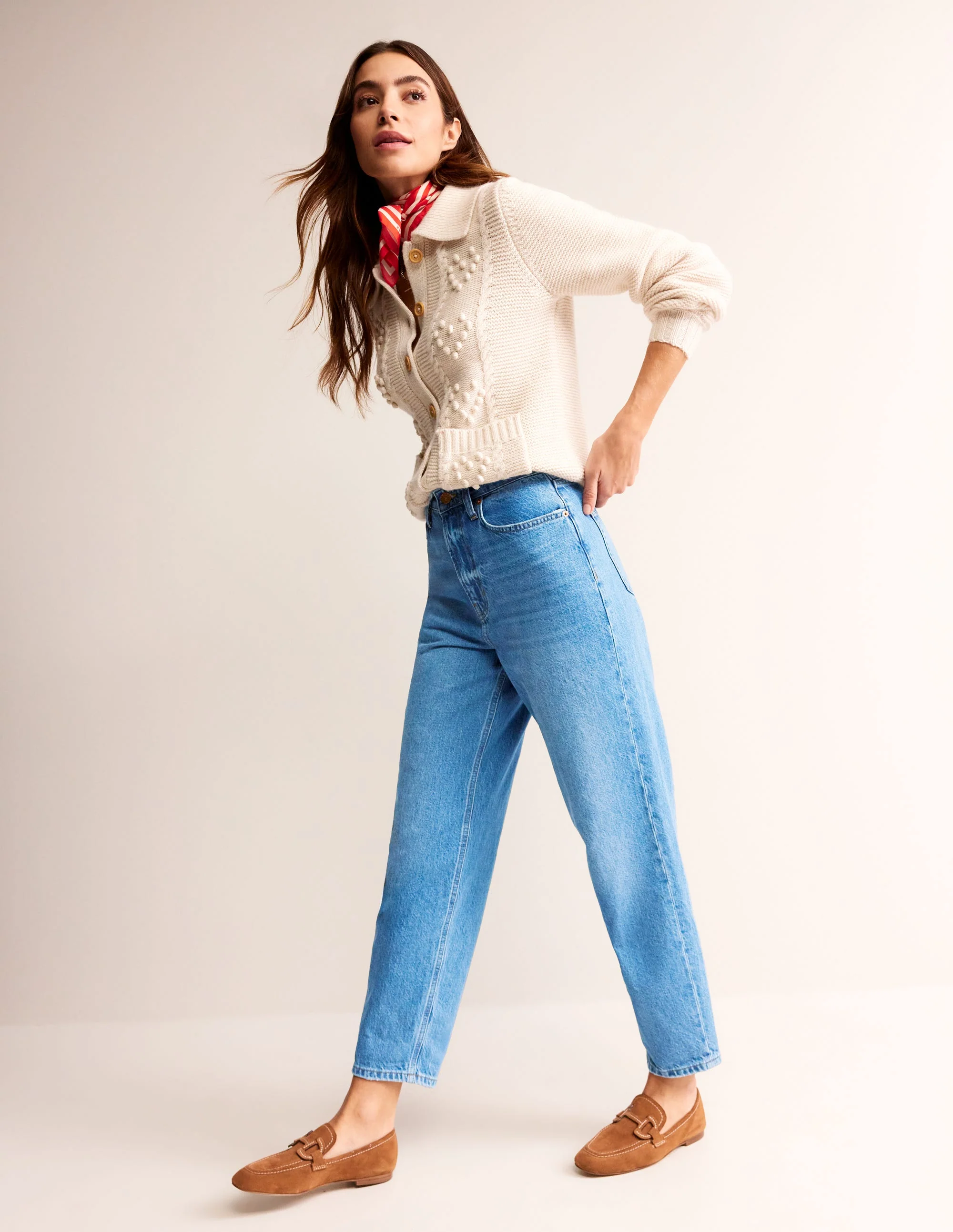 Schmal zulaufende 90er-Jeans mit hoher Taille-Mittleres Vintageblau