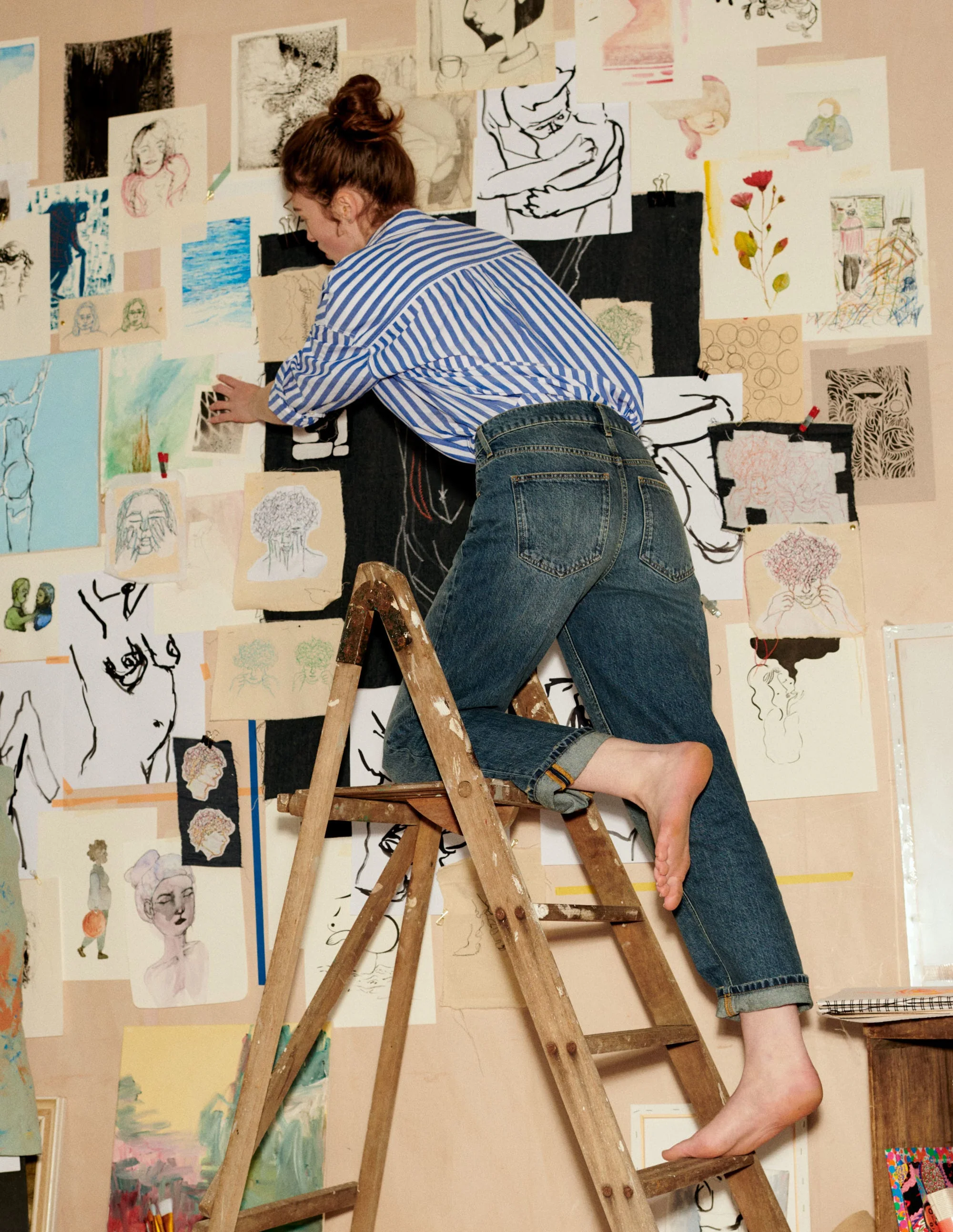 Schmal zulaufende 90er-Jeans mit hoher Taille-Mittleres Vintageblau - Image 8