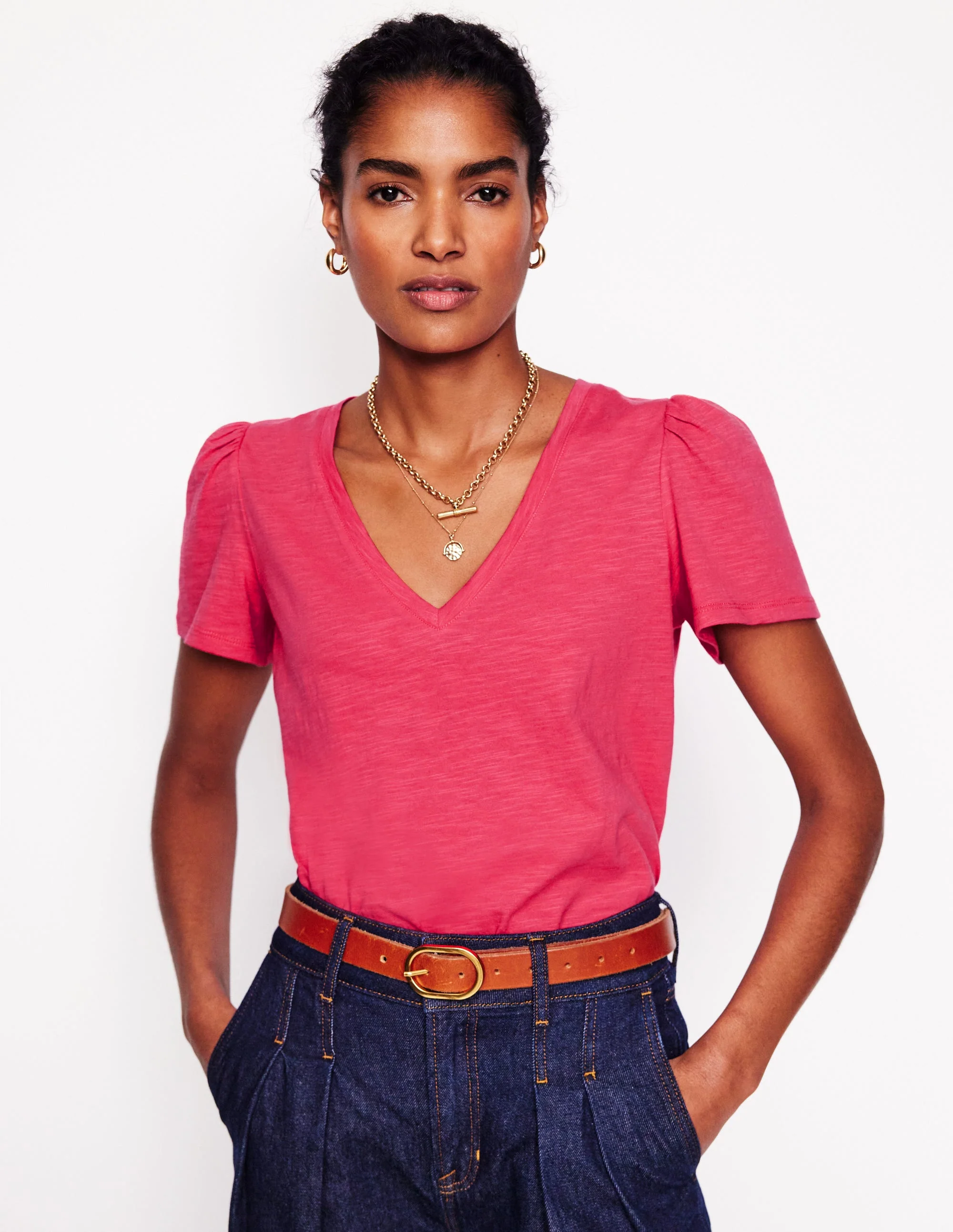 Sophie Flammgarn-T-Shirt mit V-Ausschnitt-Kamelienrosa