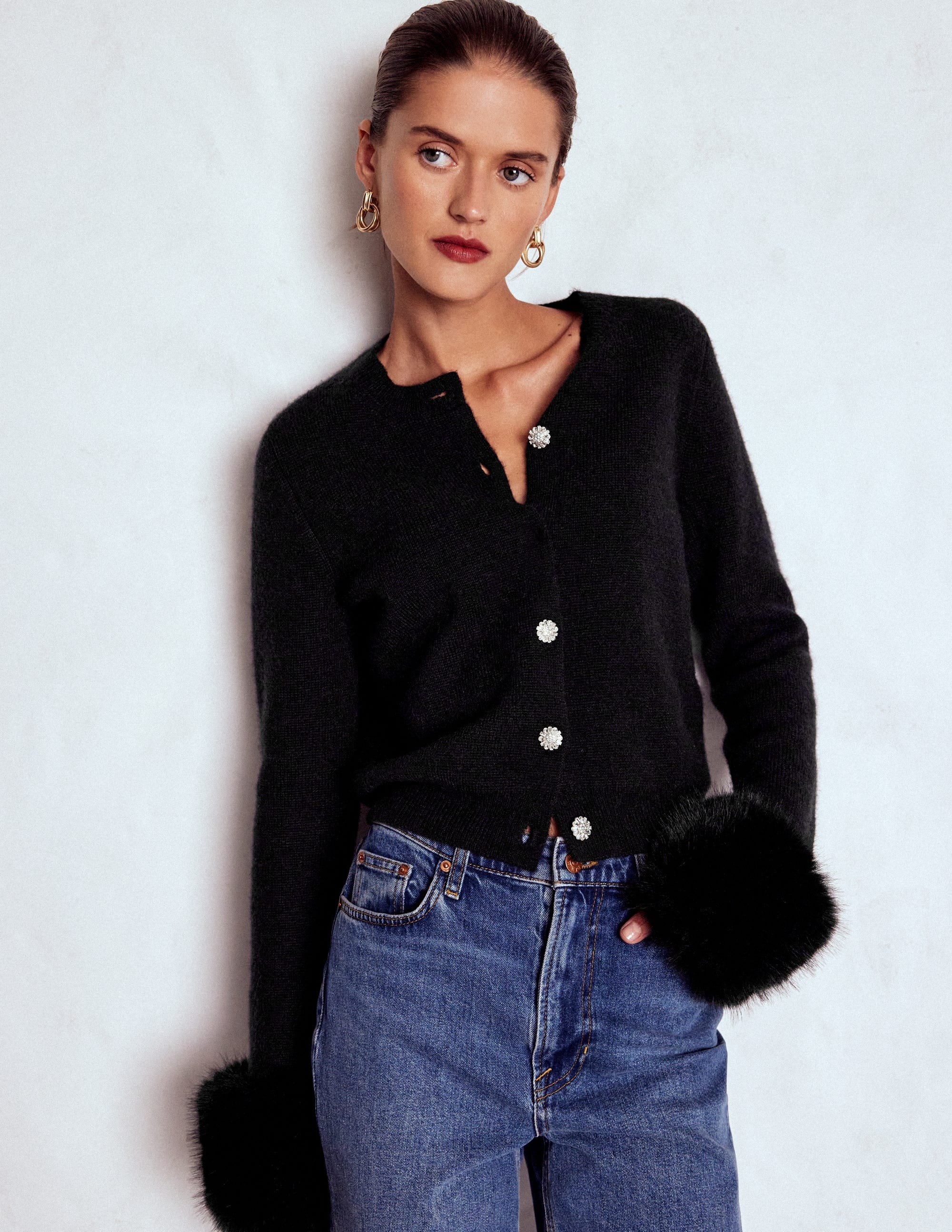 Strickjacke mit Fellbesatz-Schwarz