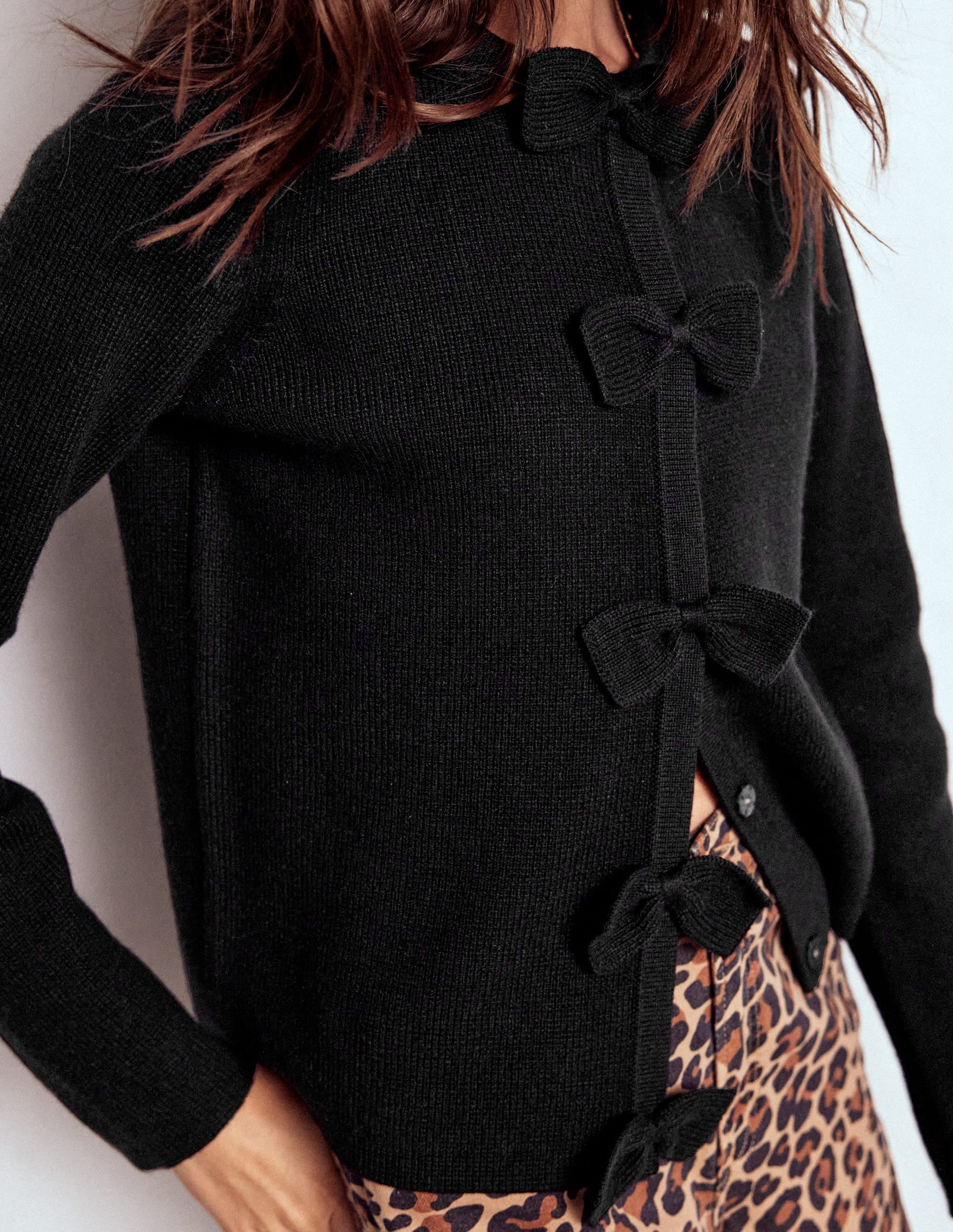 Strickjacke mit Schleife-Schwarz - Image 2