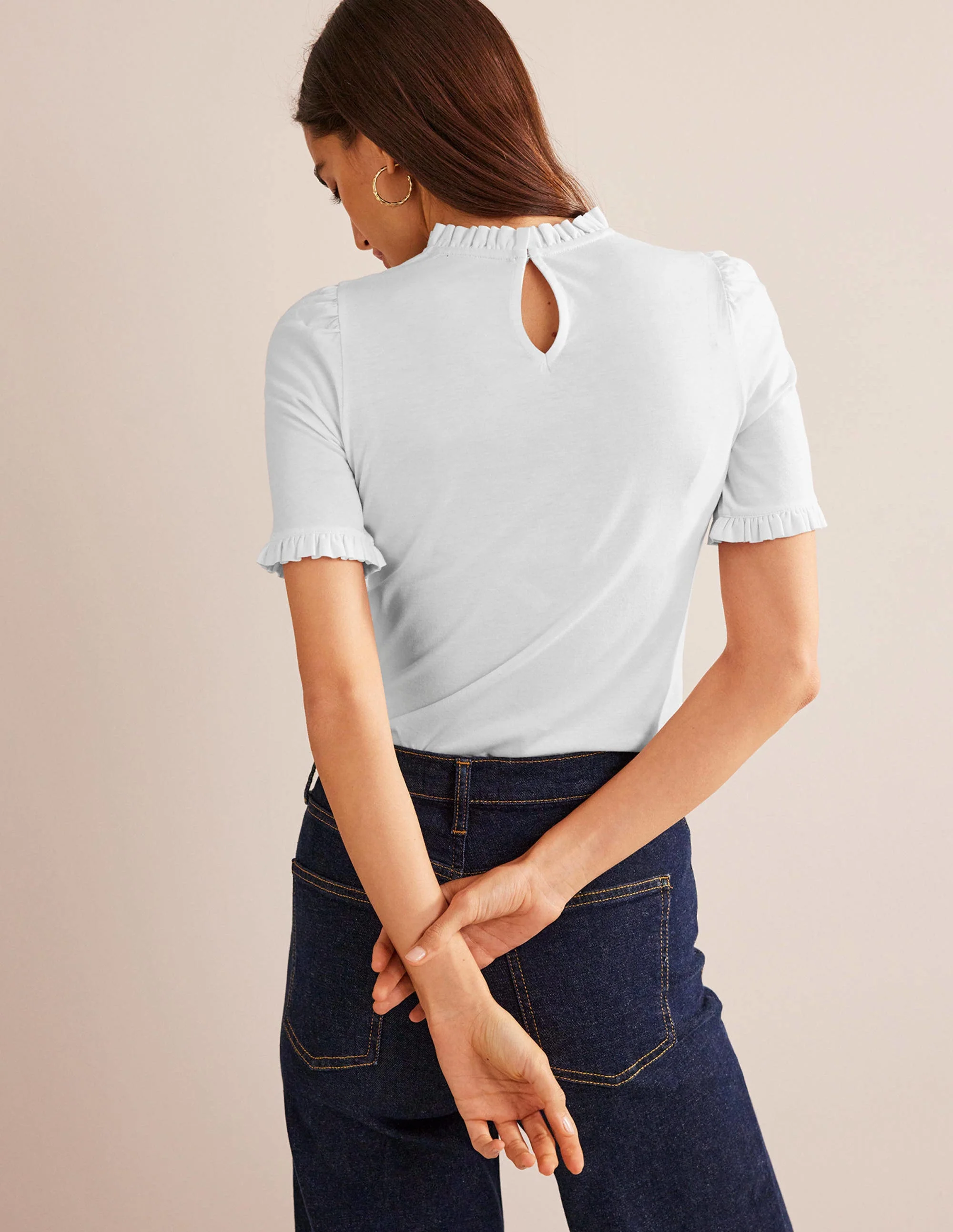 Superweiches T-Shirt mit Rüschendetail-Weiß - Image 3