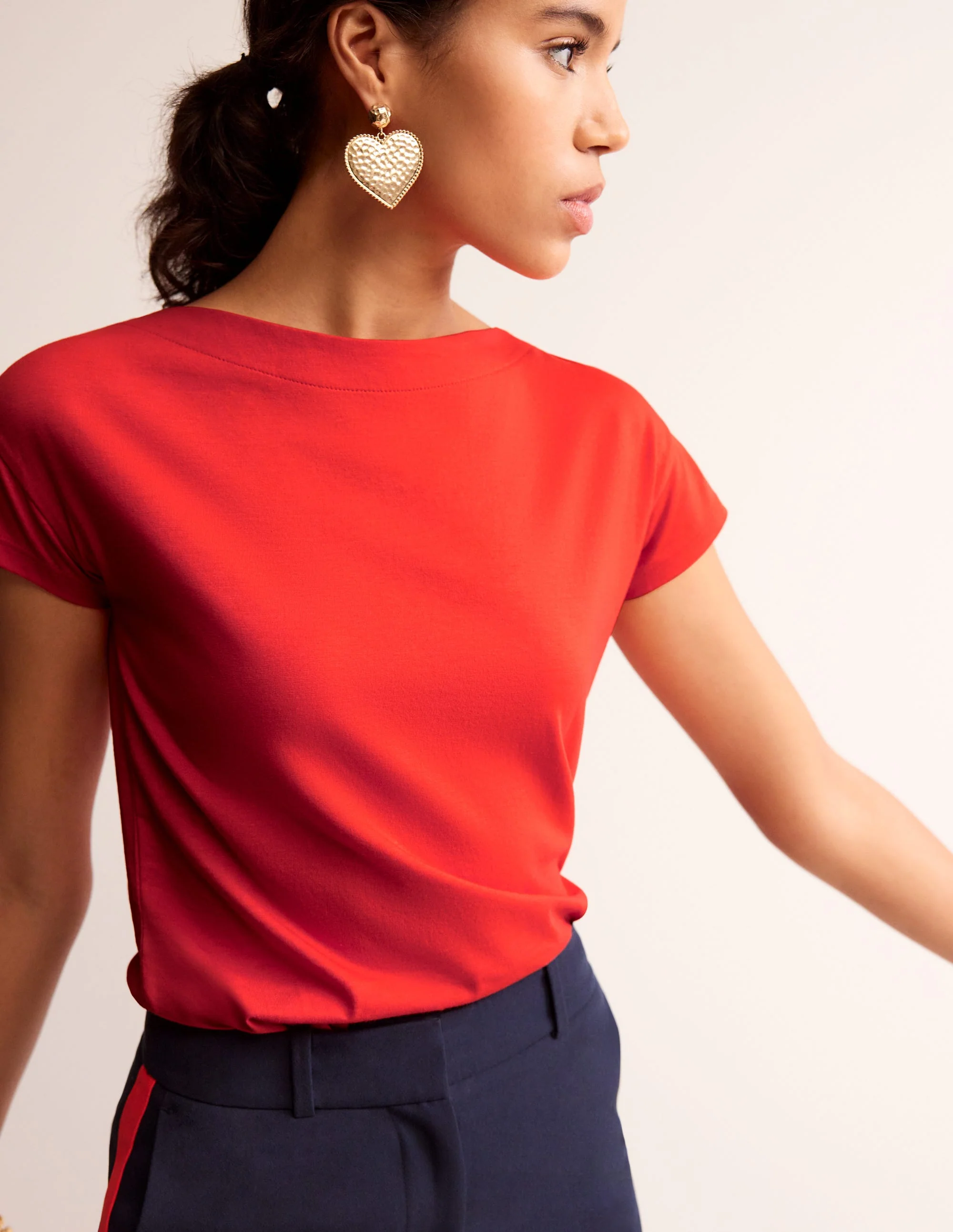 Superweiches T-Shirt mit U-Boot-Ausschnitt-Anemone Honeycomb Spot