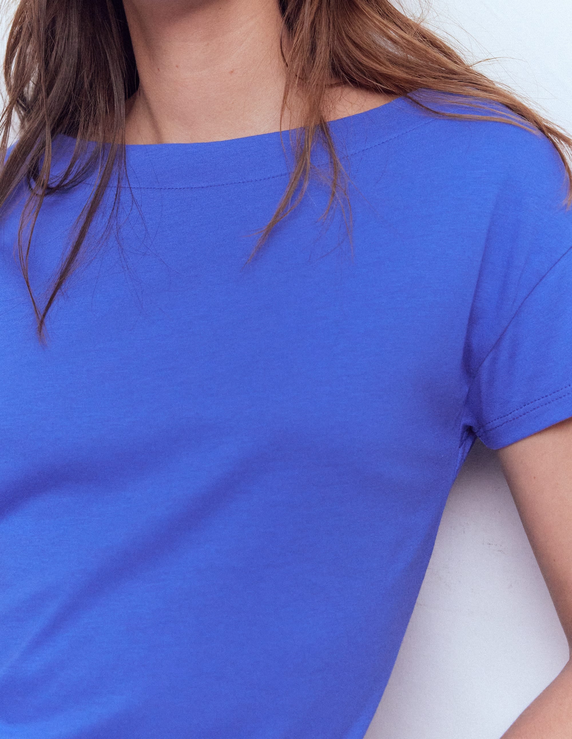 Superweiches T-Shirt mit U-Boot-Ausschnitt-Beaucoup Blue - Image 2