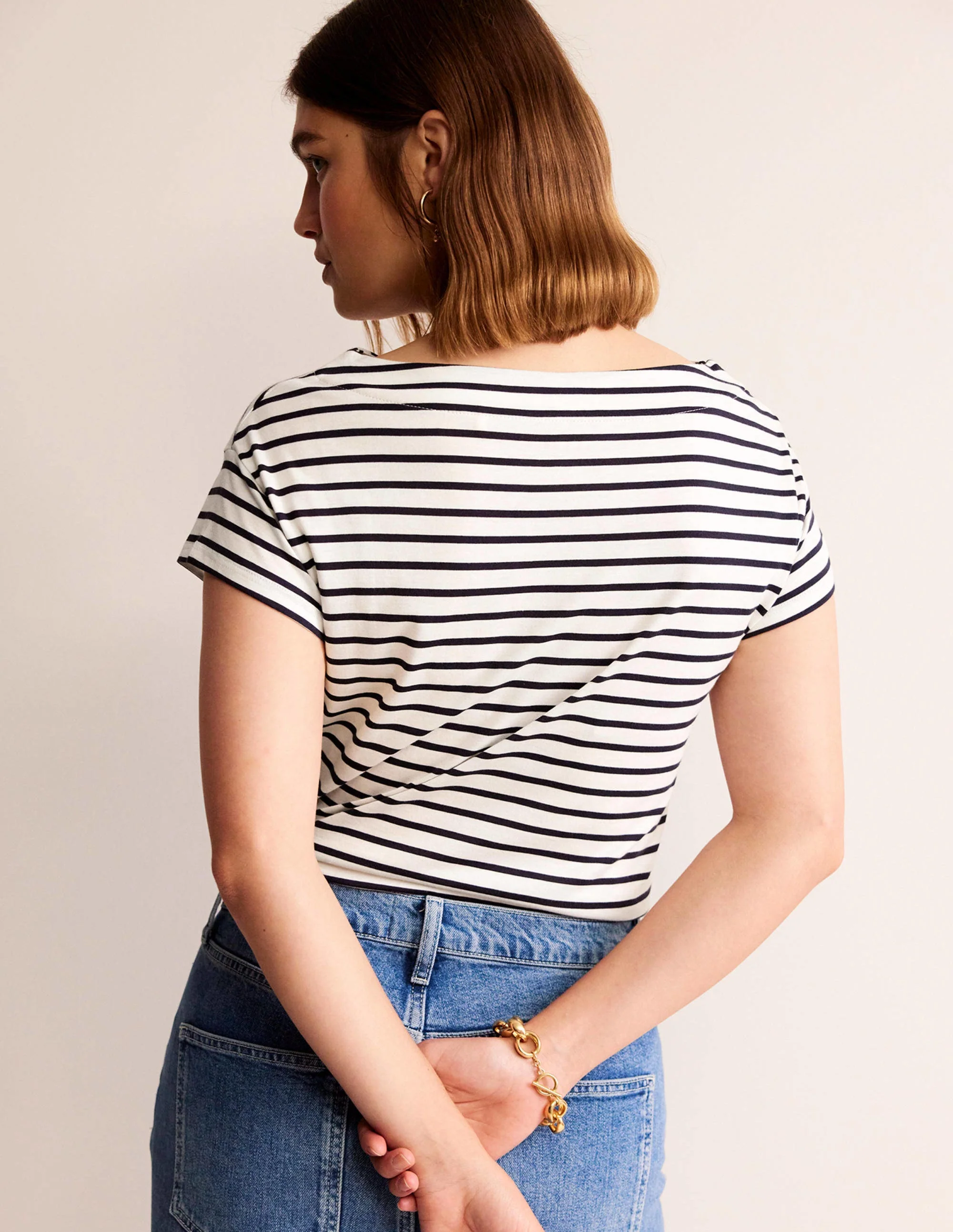 Superweiches T-Shirt mit U-Boot-Ausschnitt-Black - Image 3